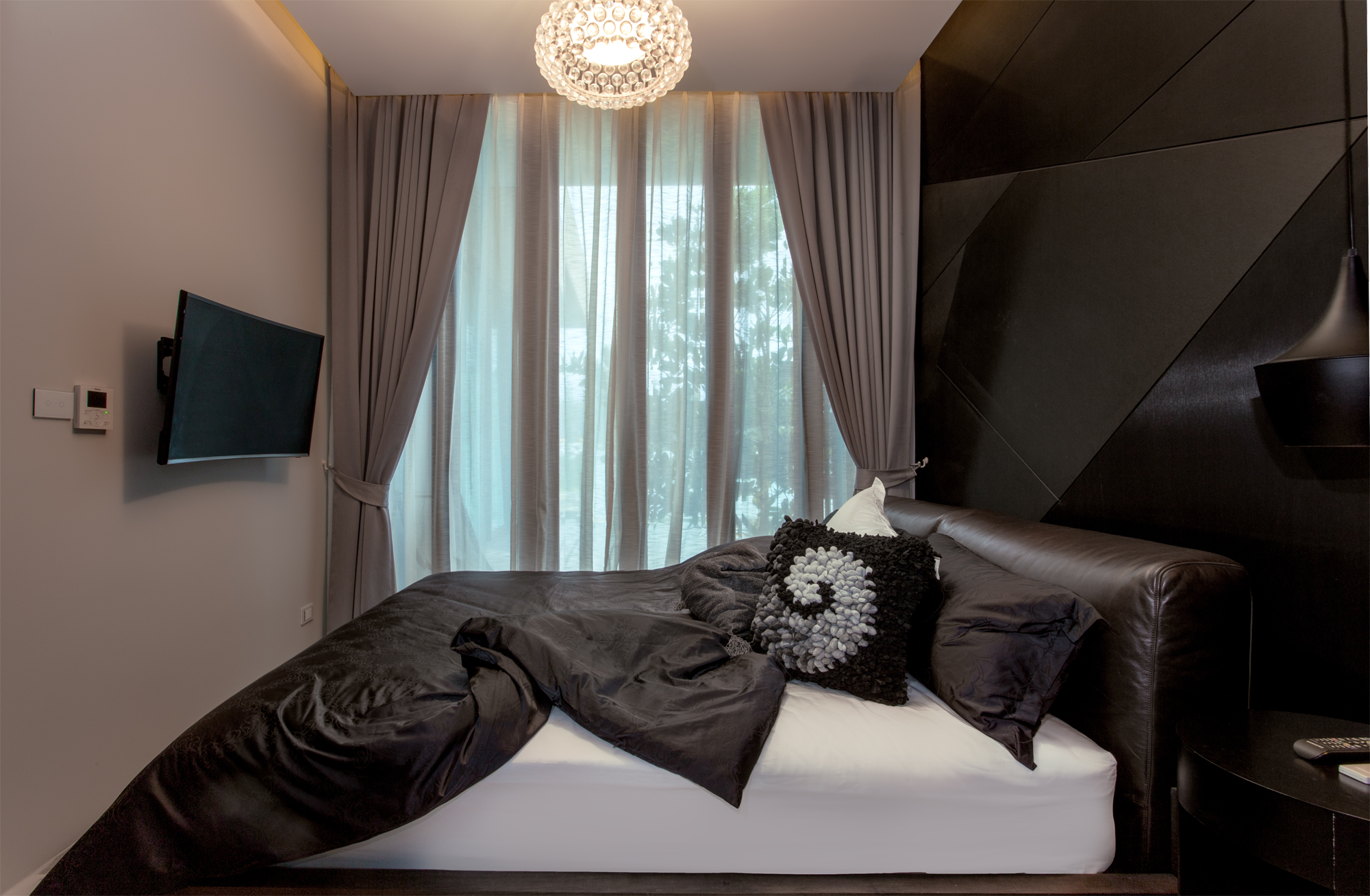 Glam Habitat Hotel
