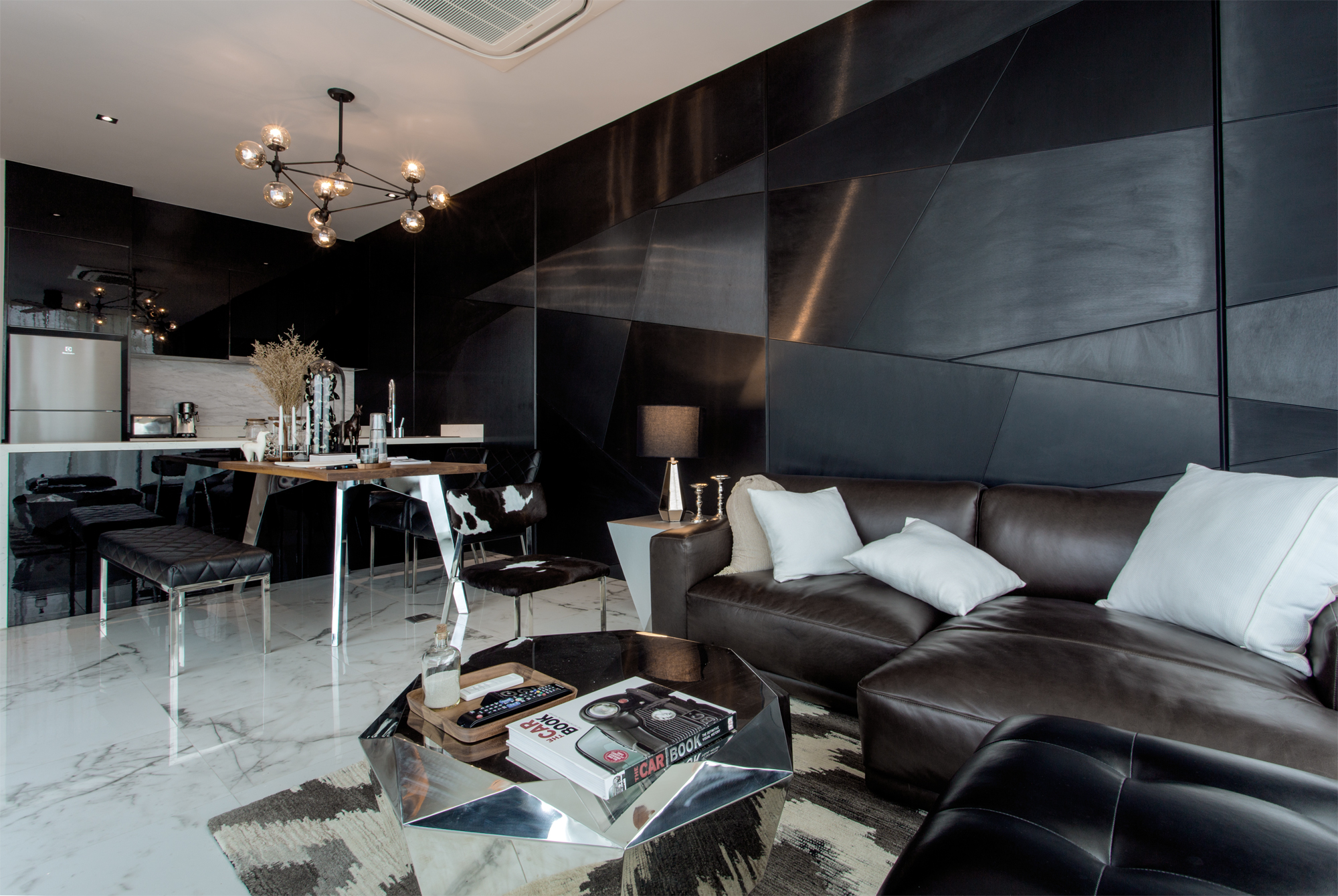 Glam Habitat Hotel