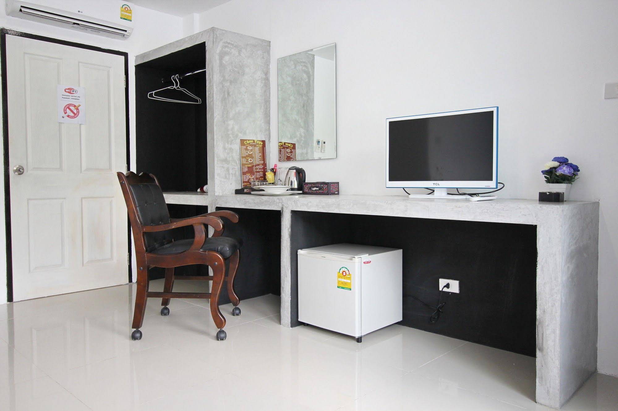 High So Low Cost ApartHotel