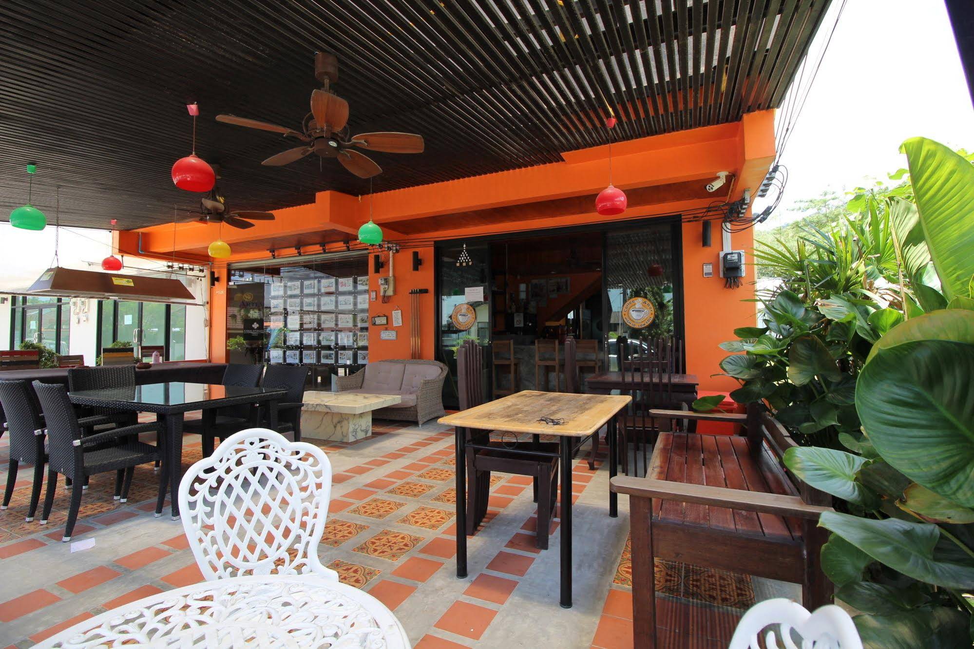 High So Low Cost ApartHotel
