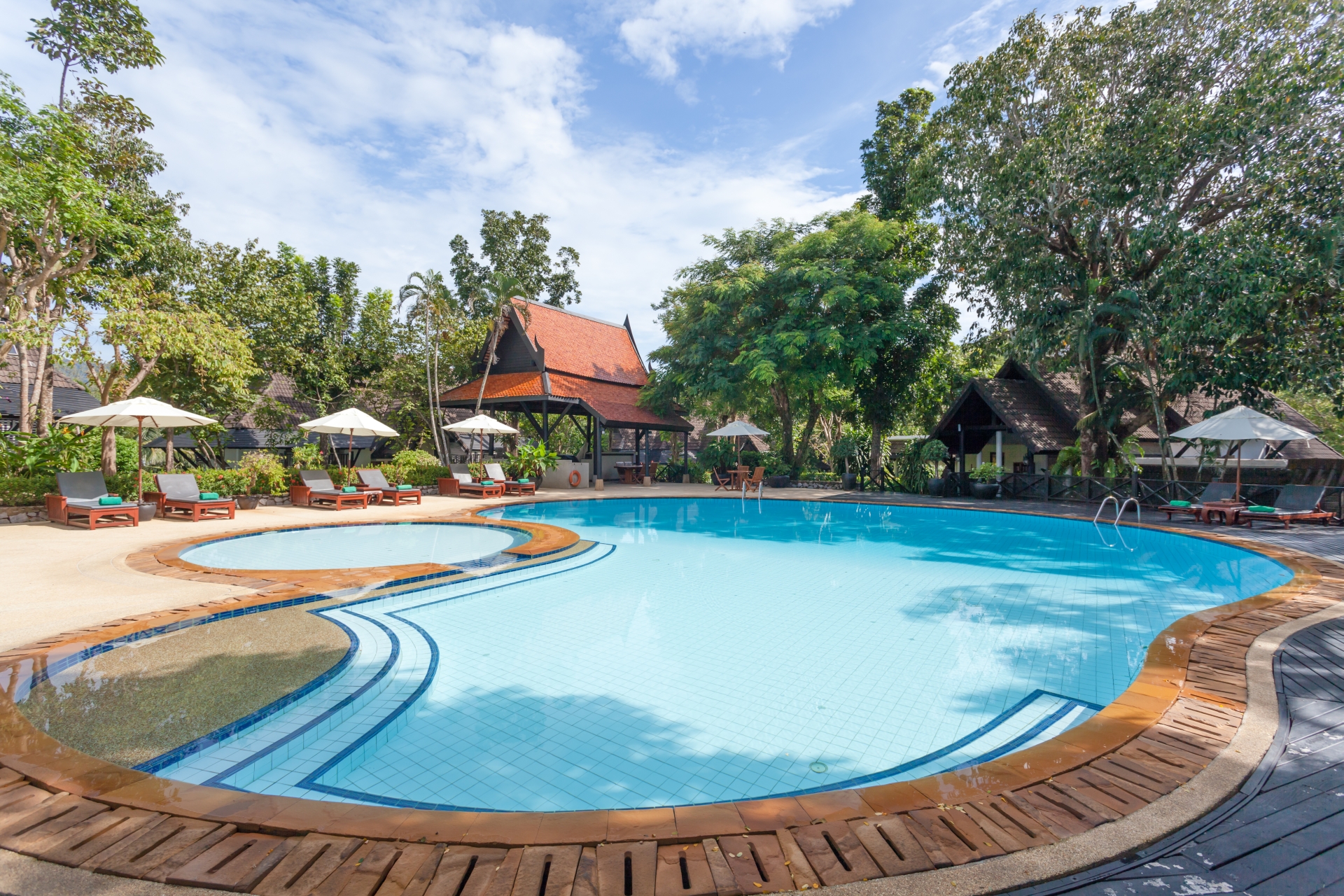 Kamala Beach Estate