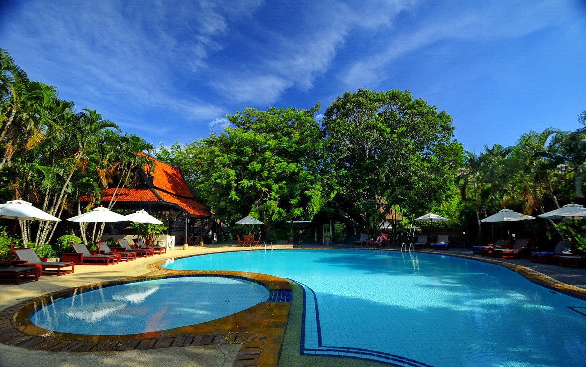 Kamala Beach Estate