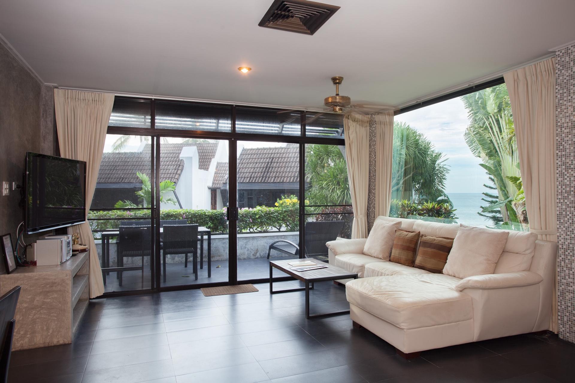 Kamala Beach Estate
