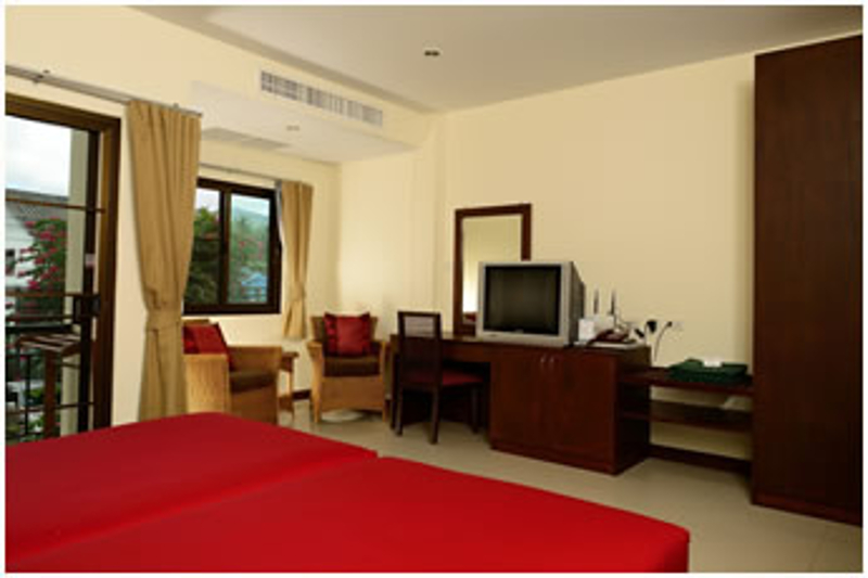 Kamala Beachfront Apartment