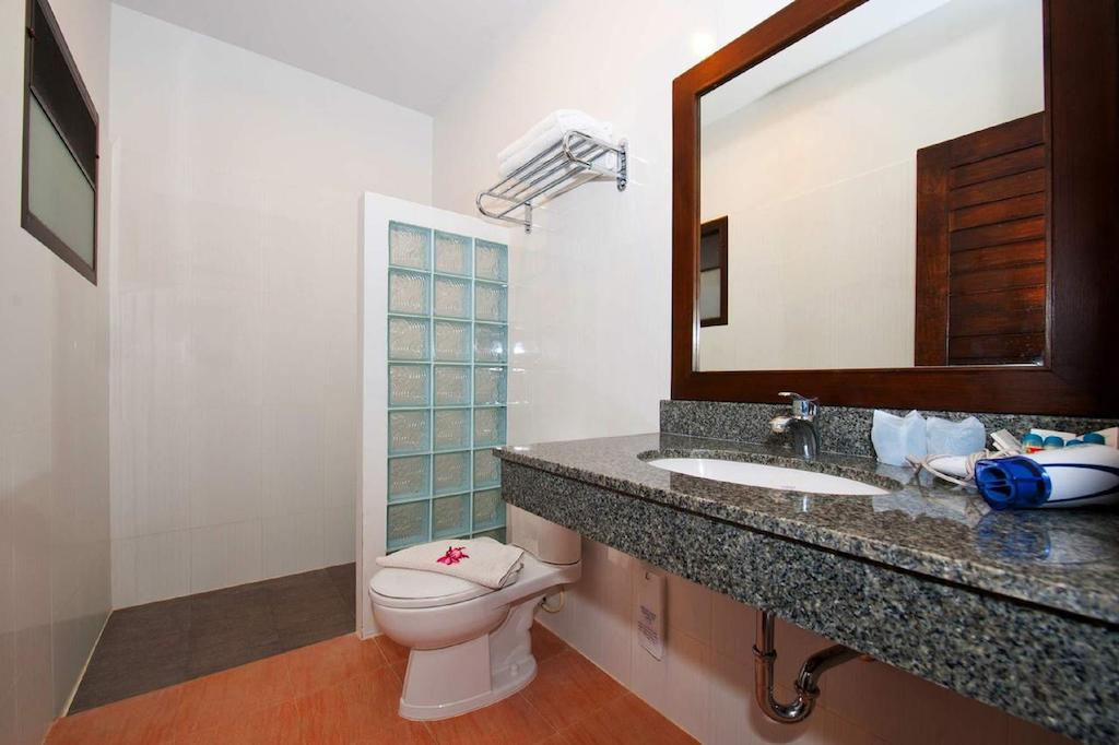Kamala Beachfront Apartment