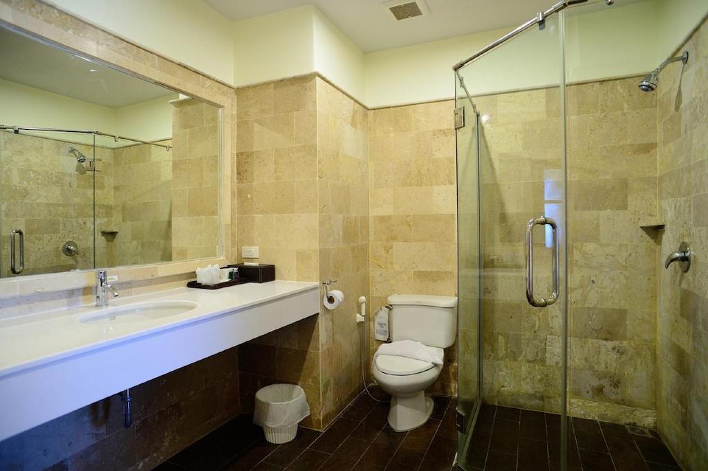 Kamala Beachfront Apartment
