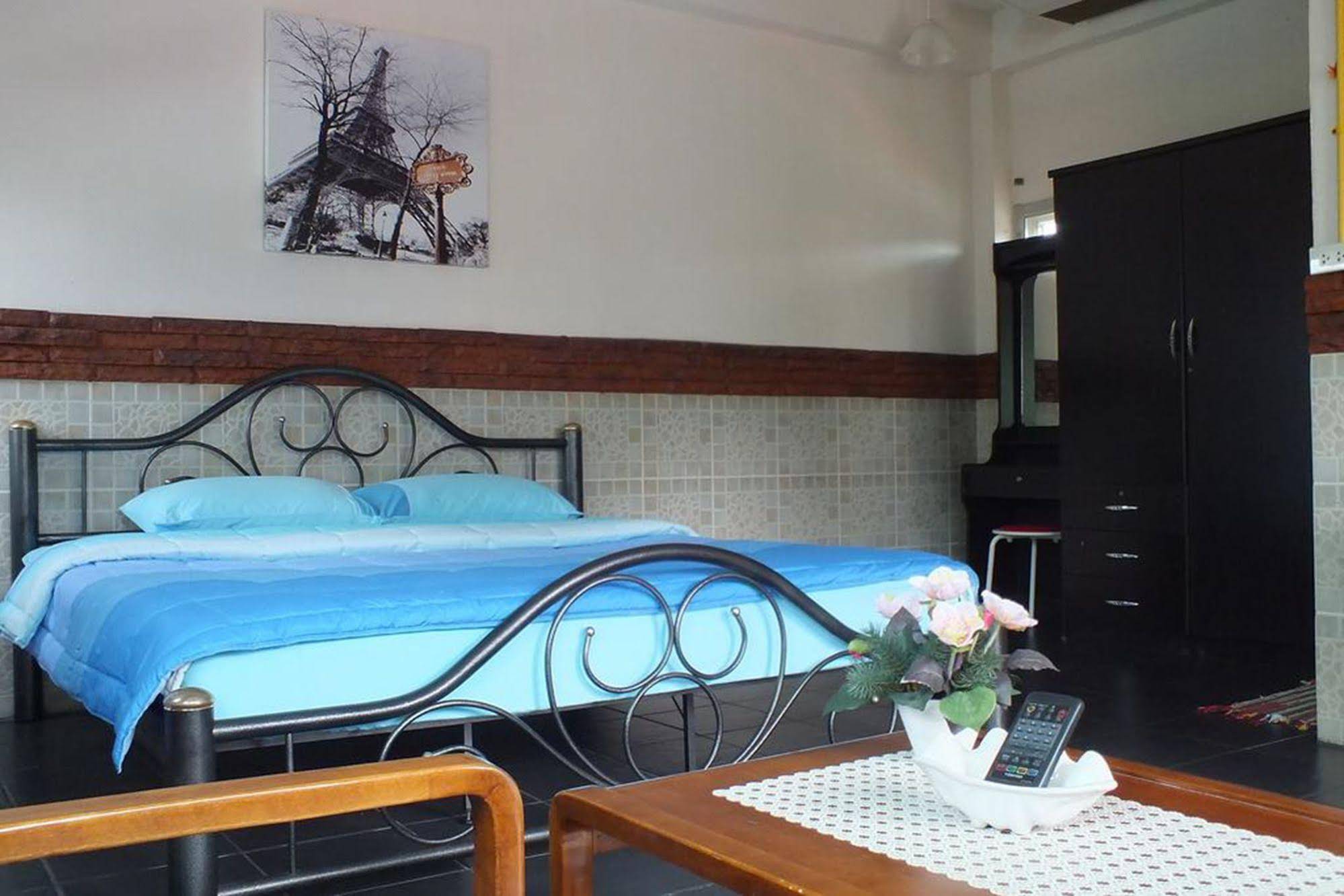 Sabina Guesthouse Kamala Beach