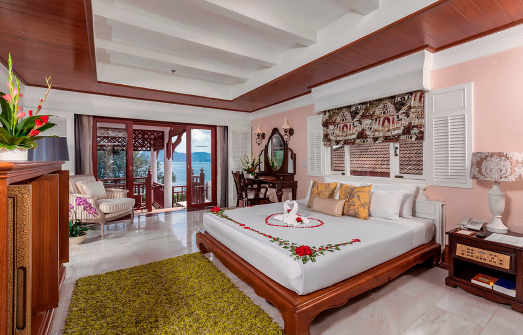 Thavorn Beach Village Resort