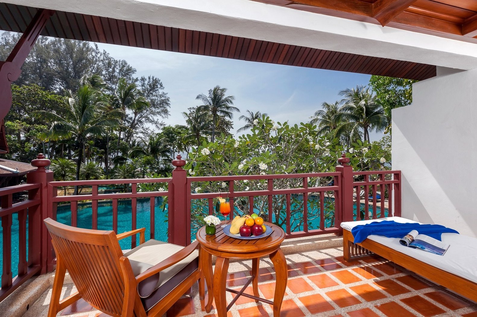 Thavorn Beach Village Resort