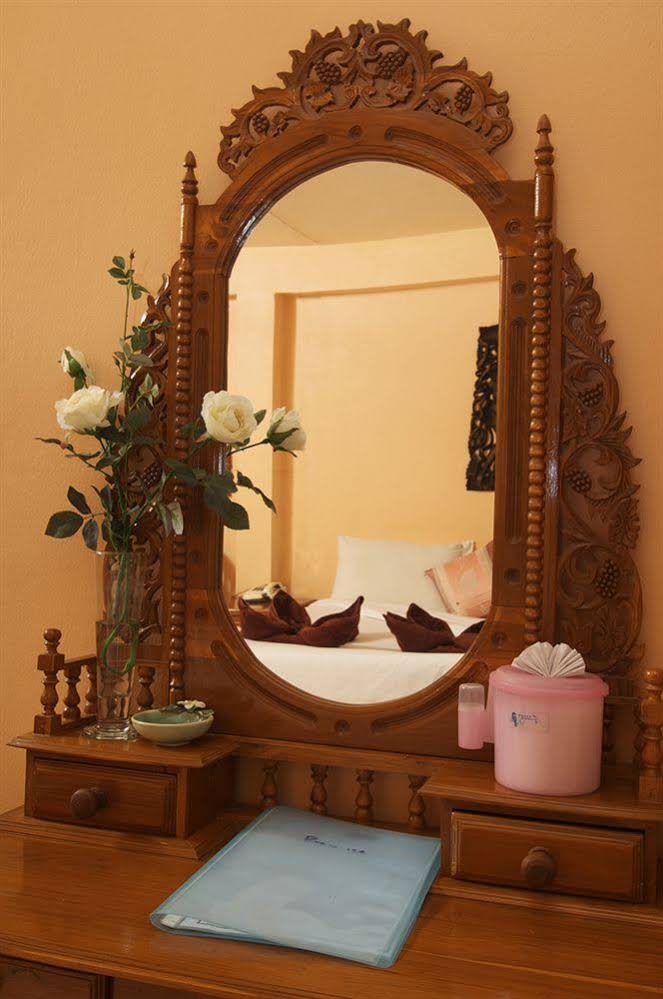 Baan Karon Hill Phuket Resort