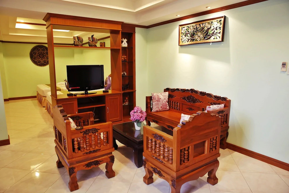Baan SS Karon