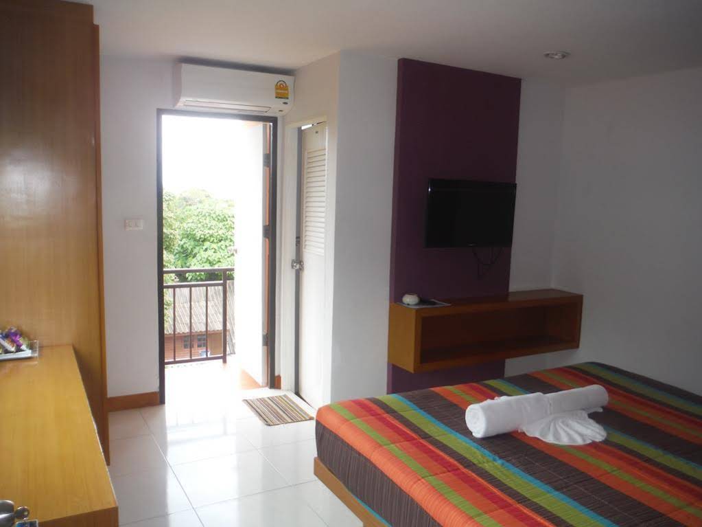 Corsica Guesthouse