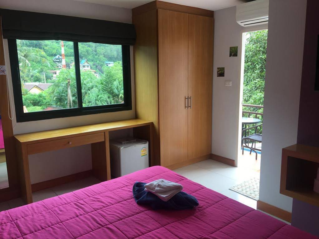 Corsica Guesthouse