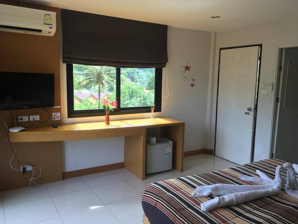 Corsica Guesthouse