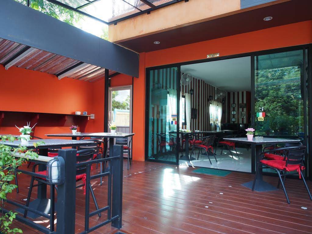 Corsica Guesthouse