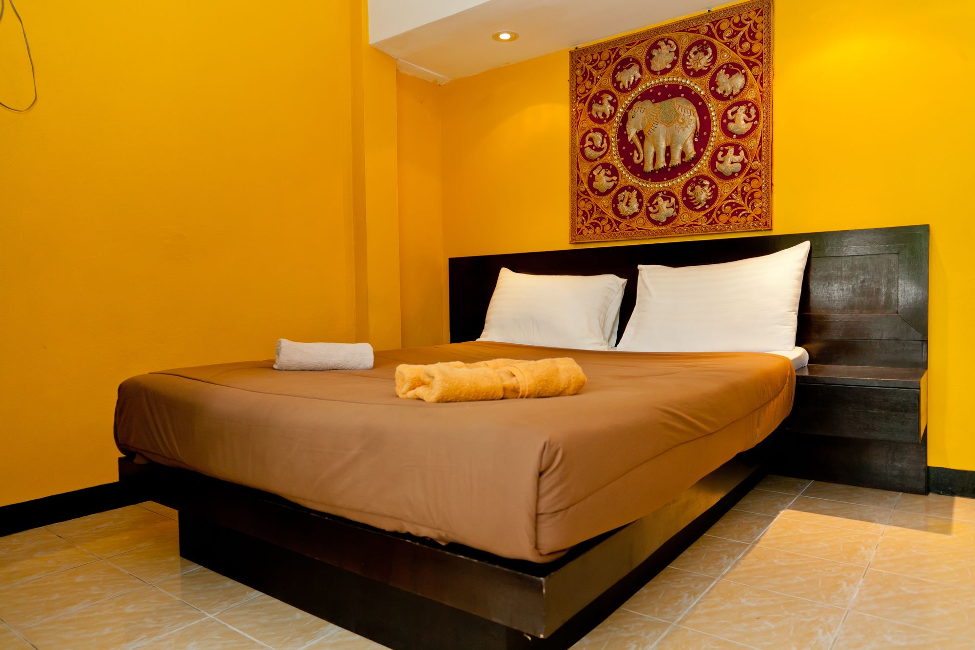 Fullmoon Beach Resort