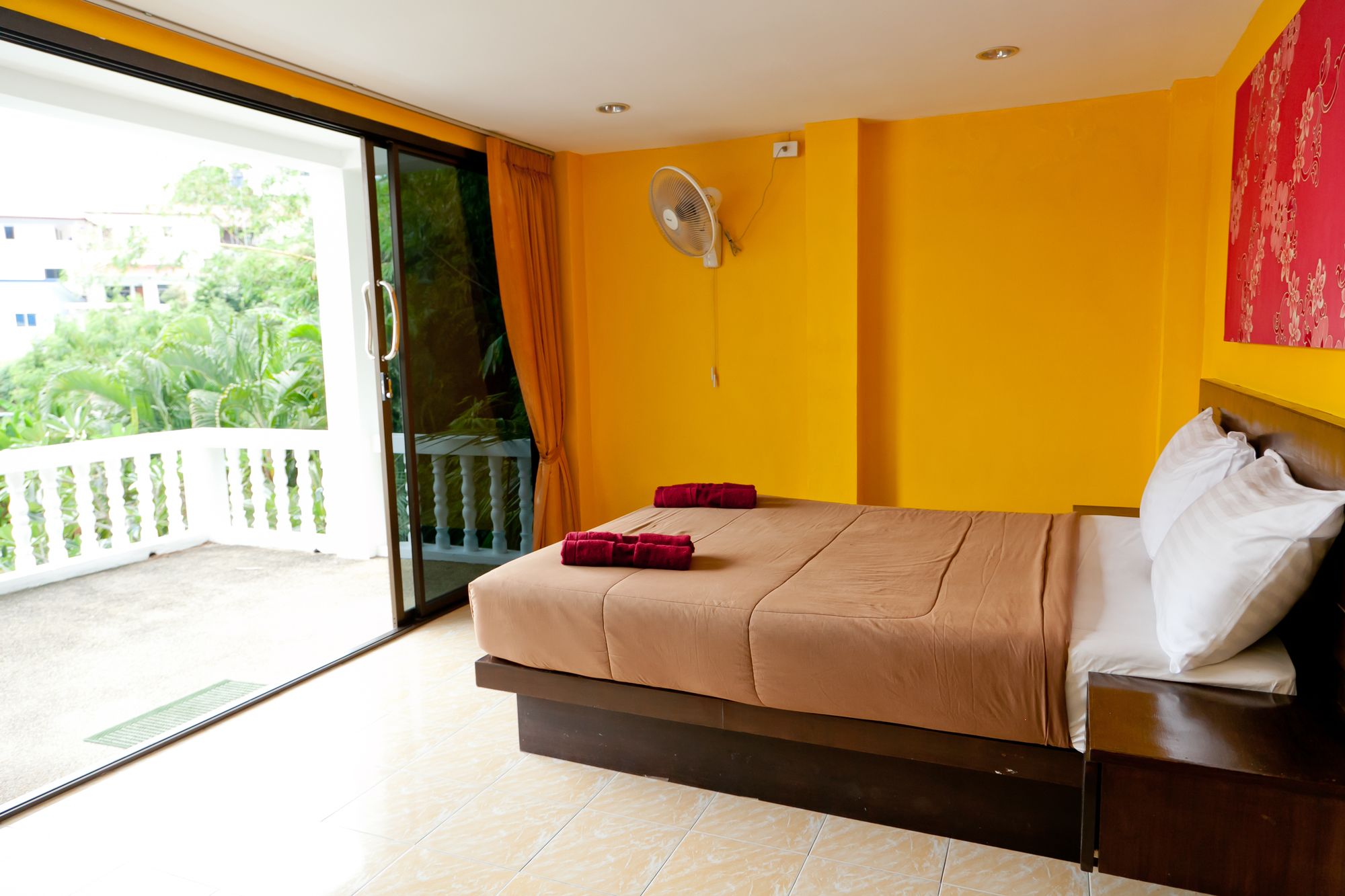 Fullmoon Beach Resort