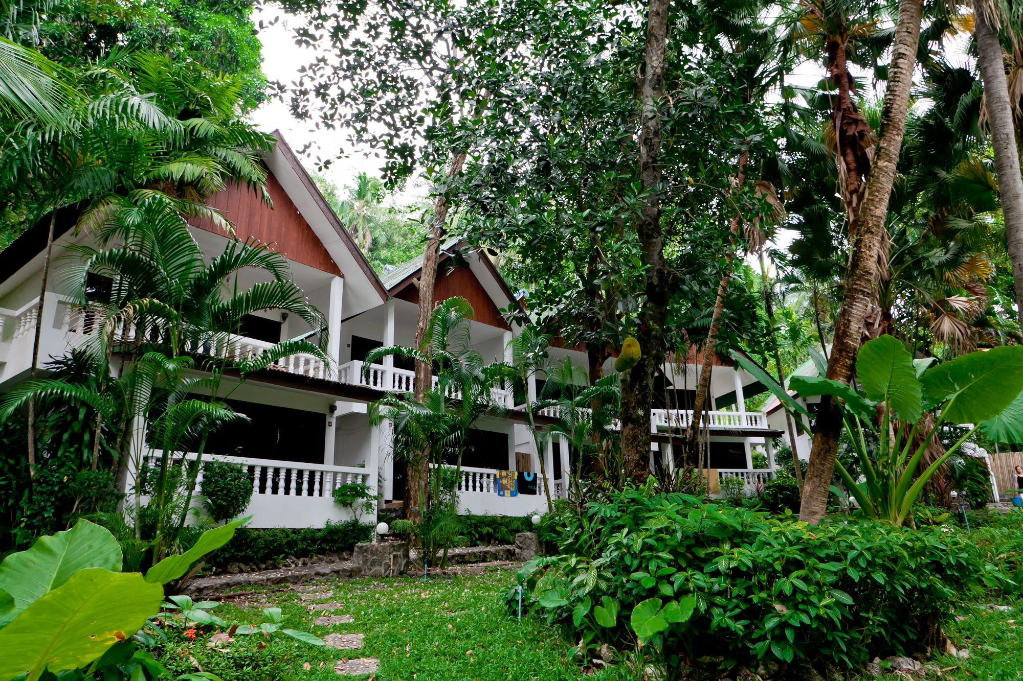 Fullmoon Beach Resort