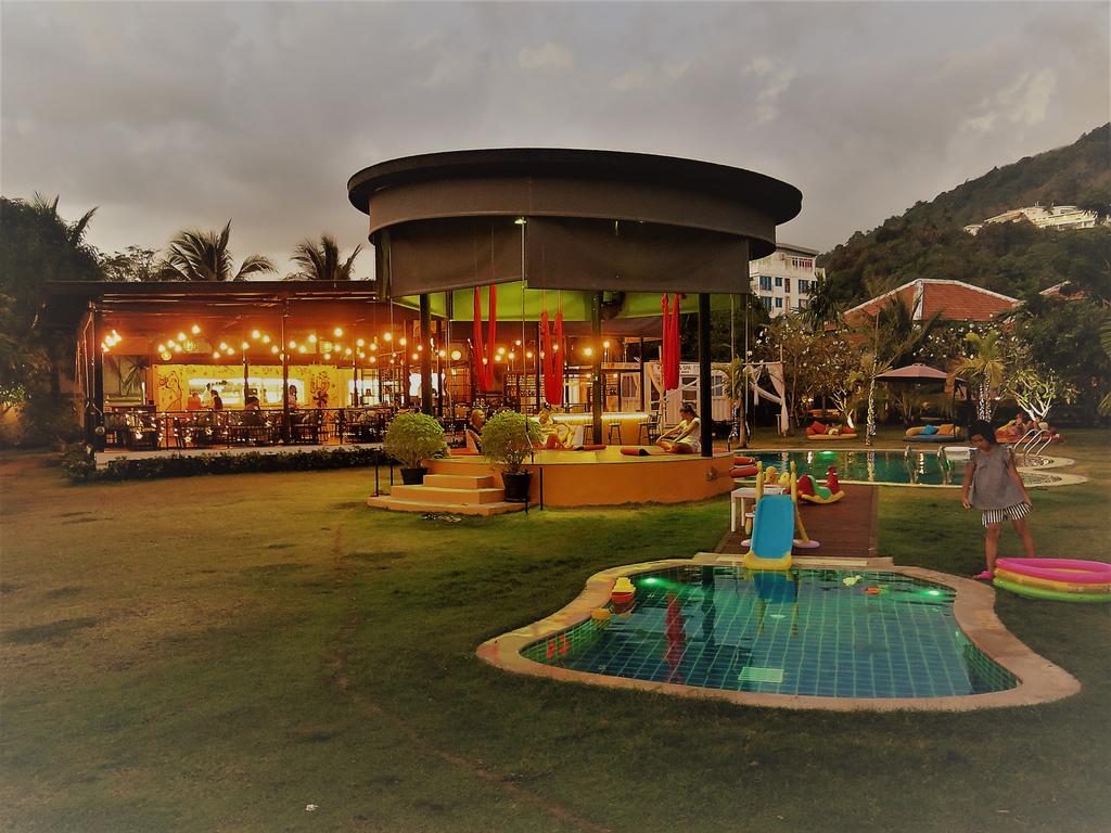 Jazz U Garden Resort
