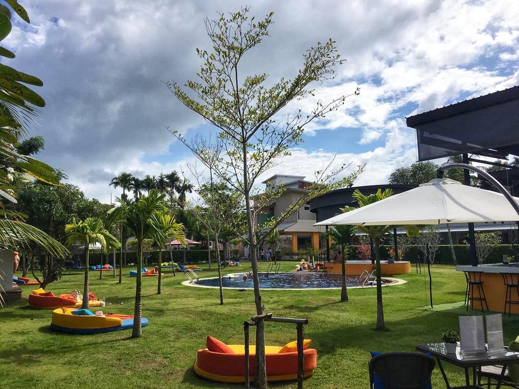 Jazz U Garden Resort