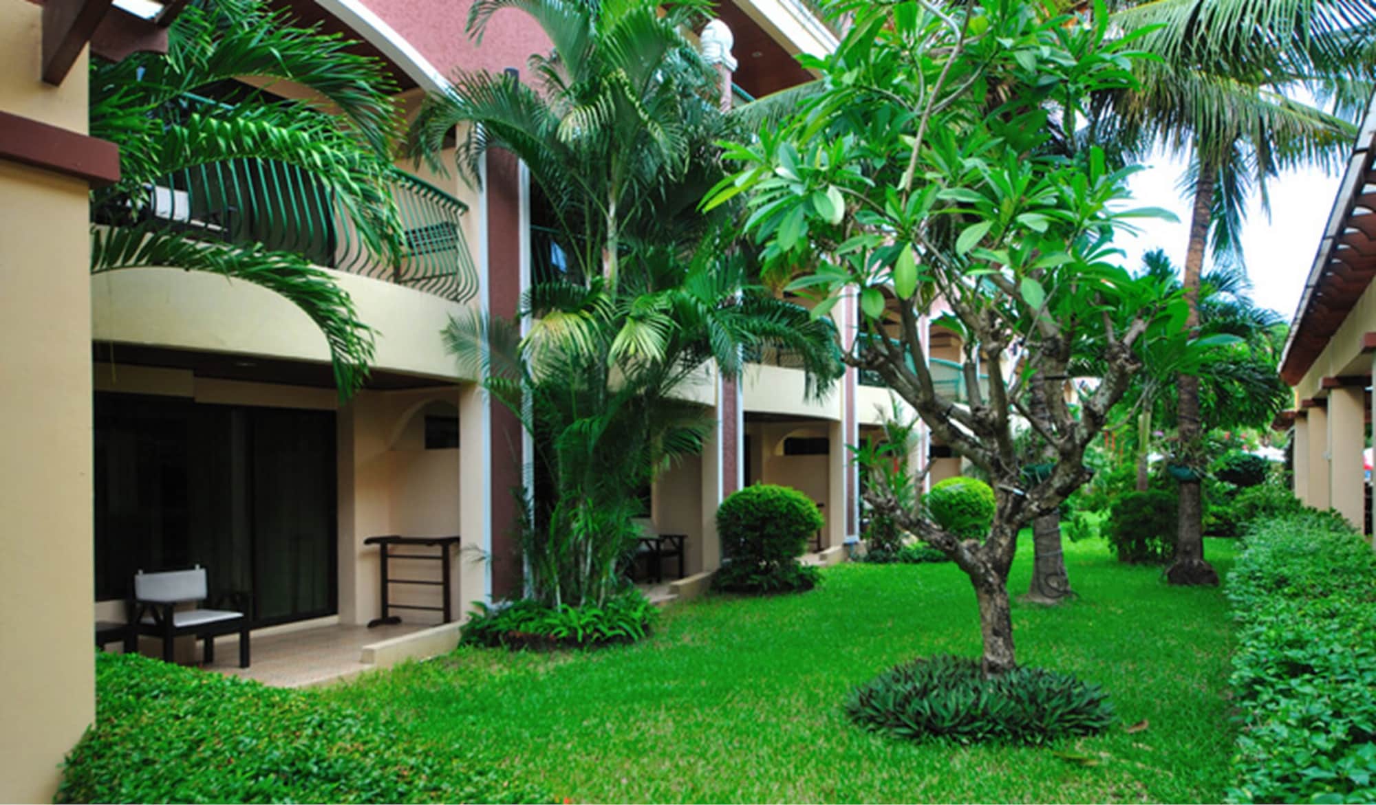 Karon Sea  Sands Resort & Spa