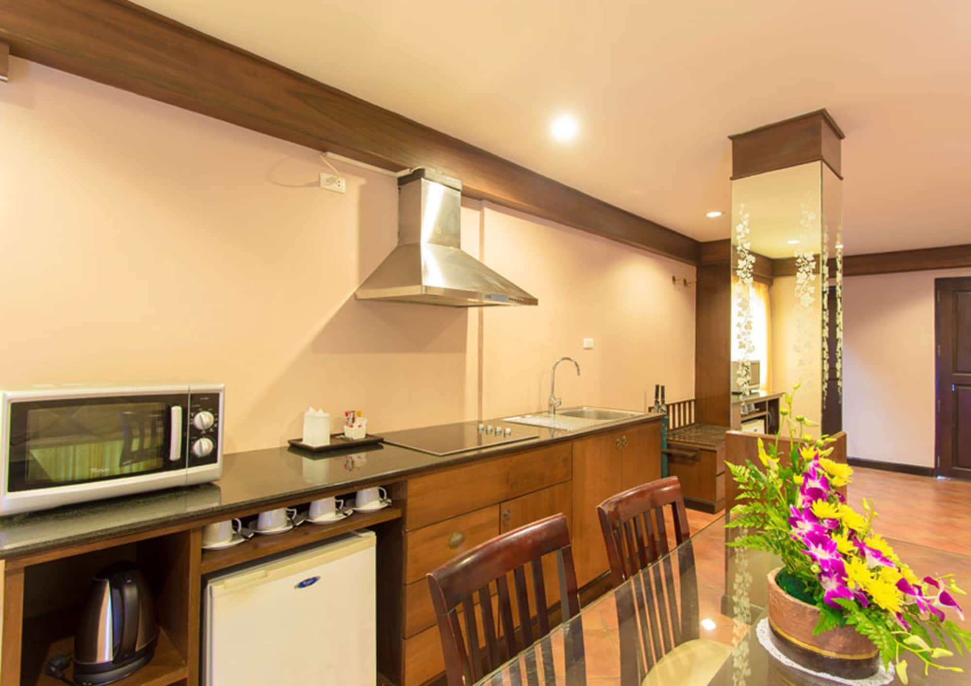 Karon Sea  Sands Resort & Spa