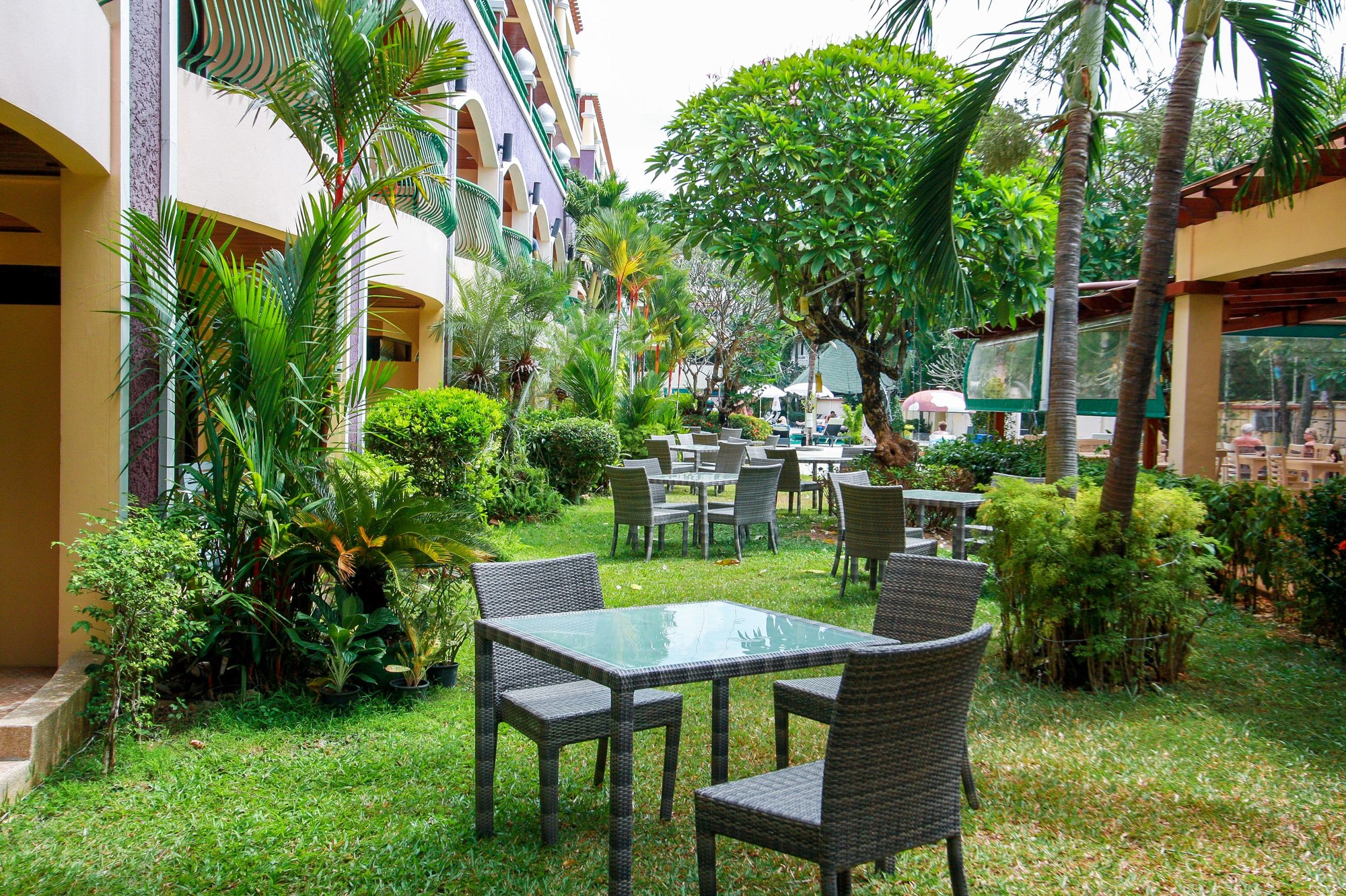 Karon Sea  Sands Resort & Spa