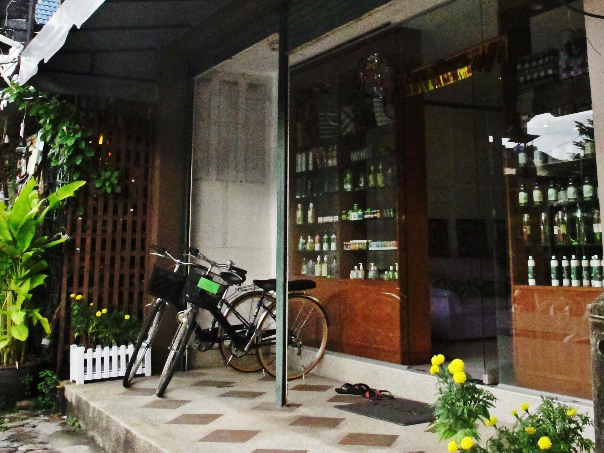 Kata Beach Homestay