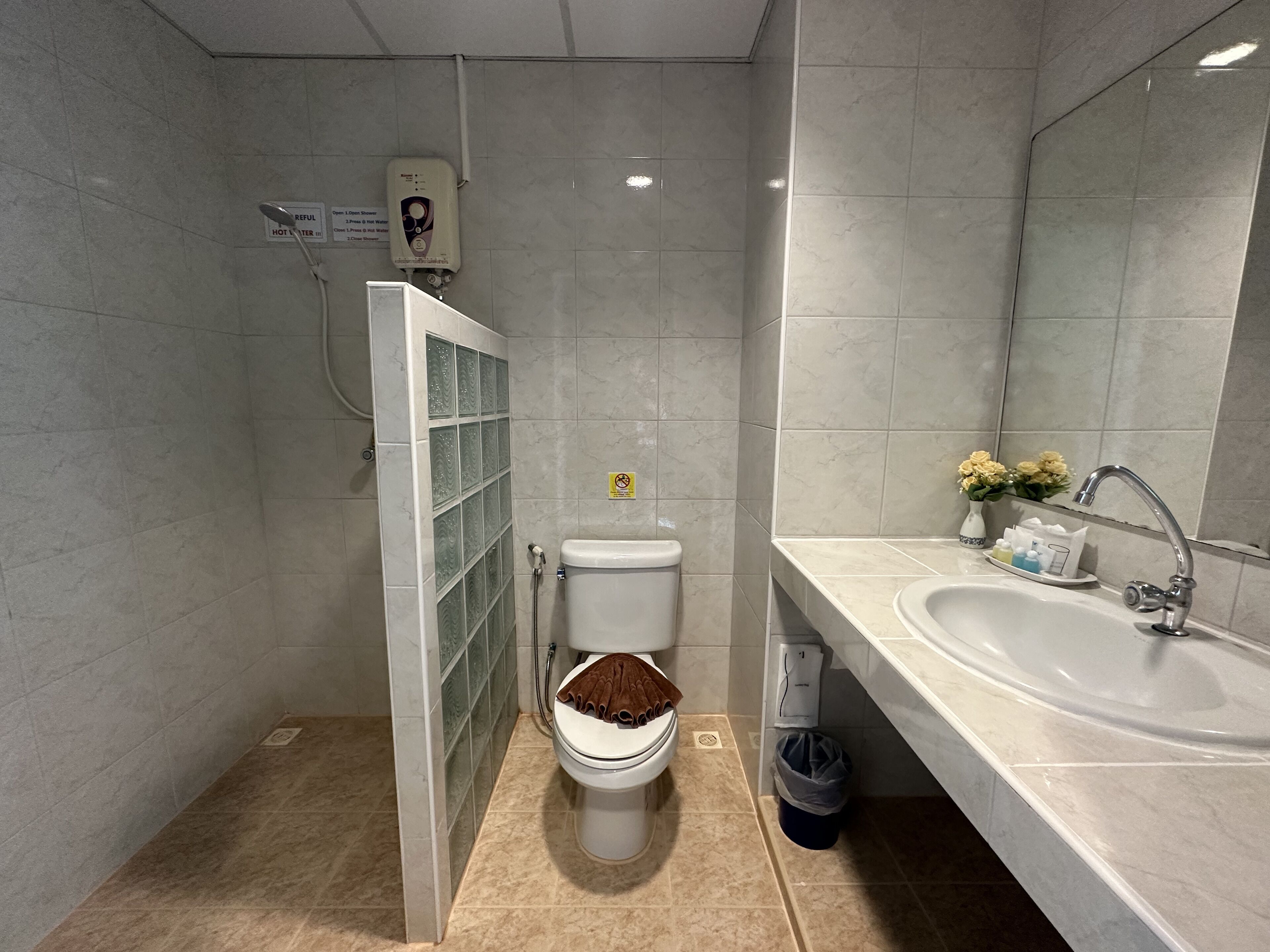 Kata Place Hotel