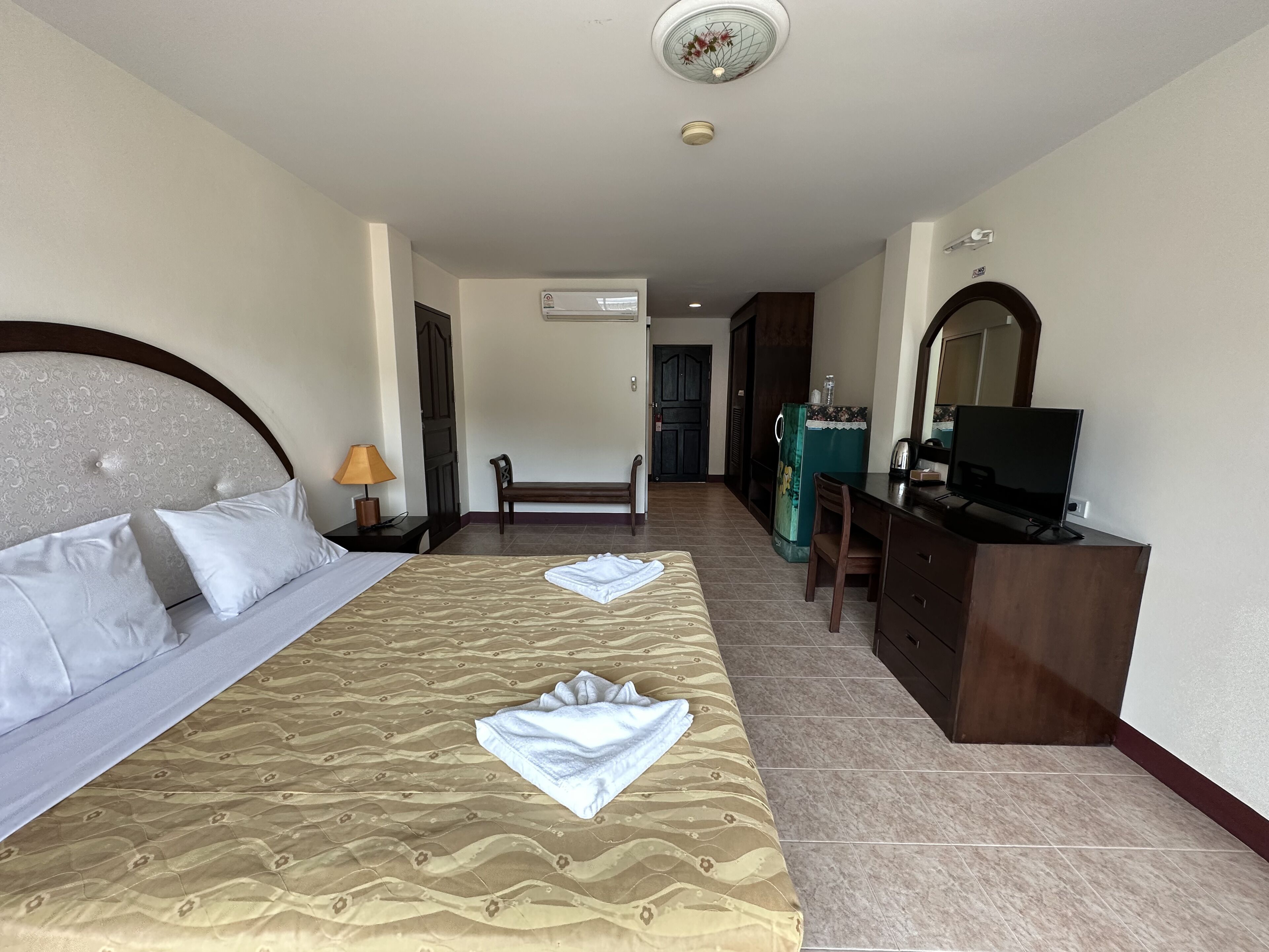 Kata Place Hotel