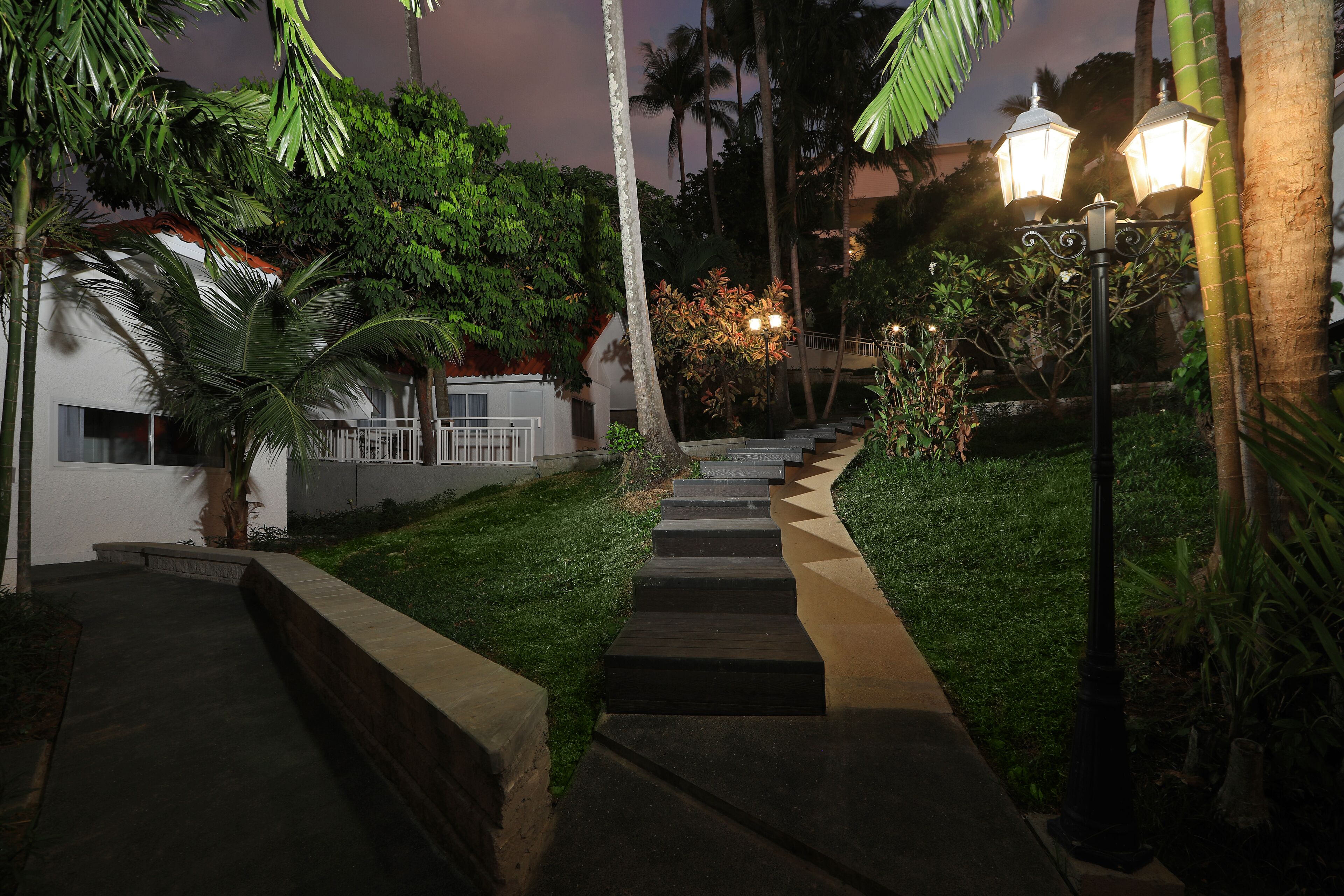 Kata White Villas