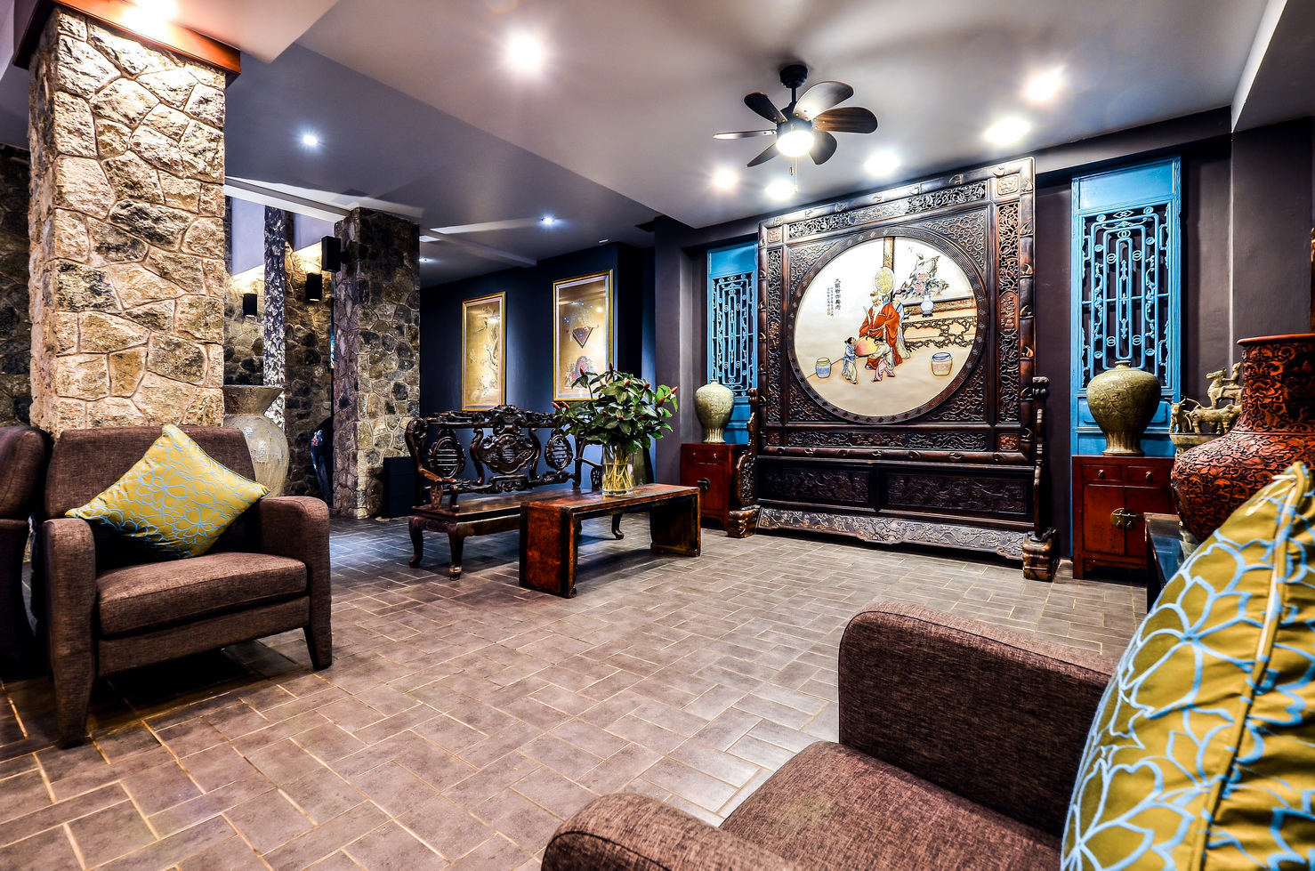 Lap Roi Karon Beachfront by Shanaya