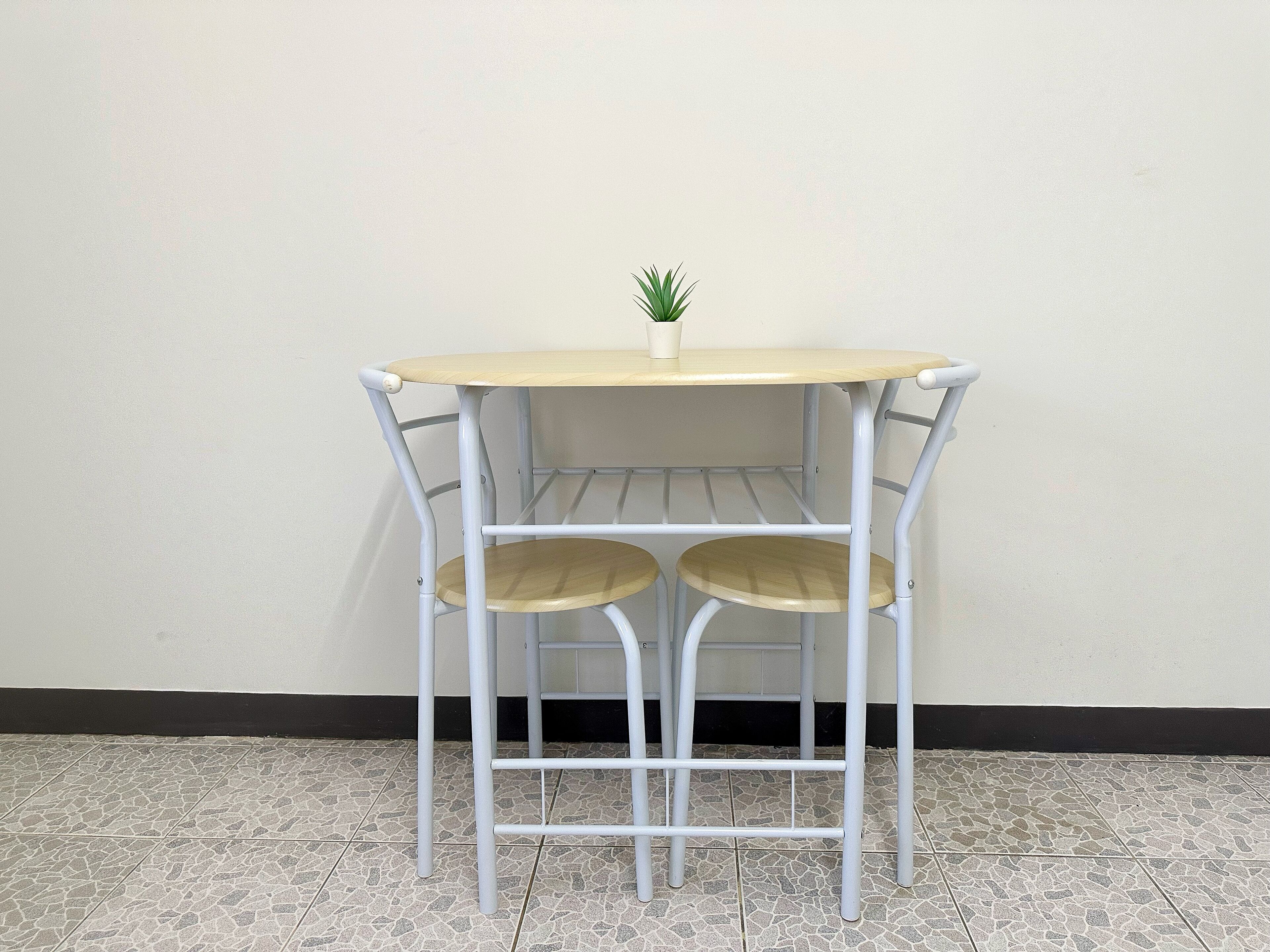 Montana Hotel & Hostel