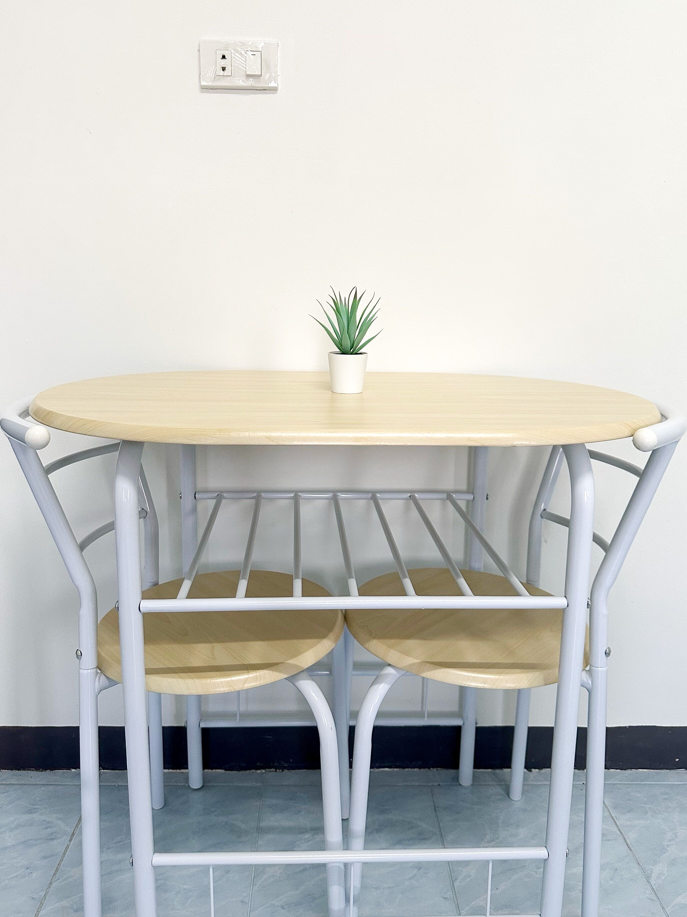 Montana Hotel & Hostel