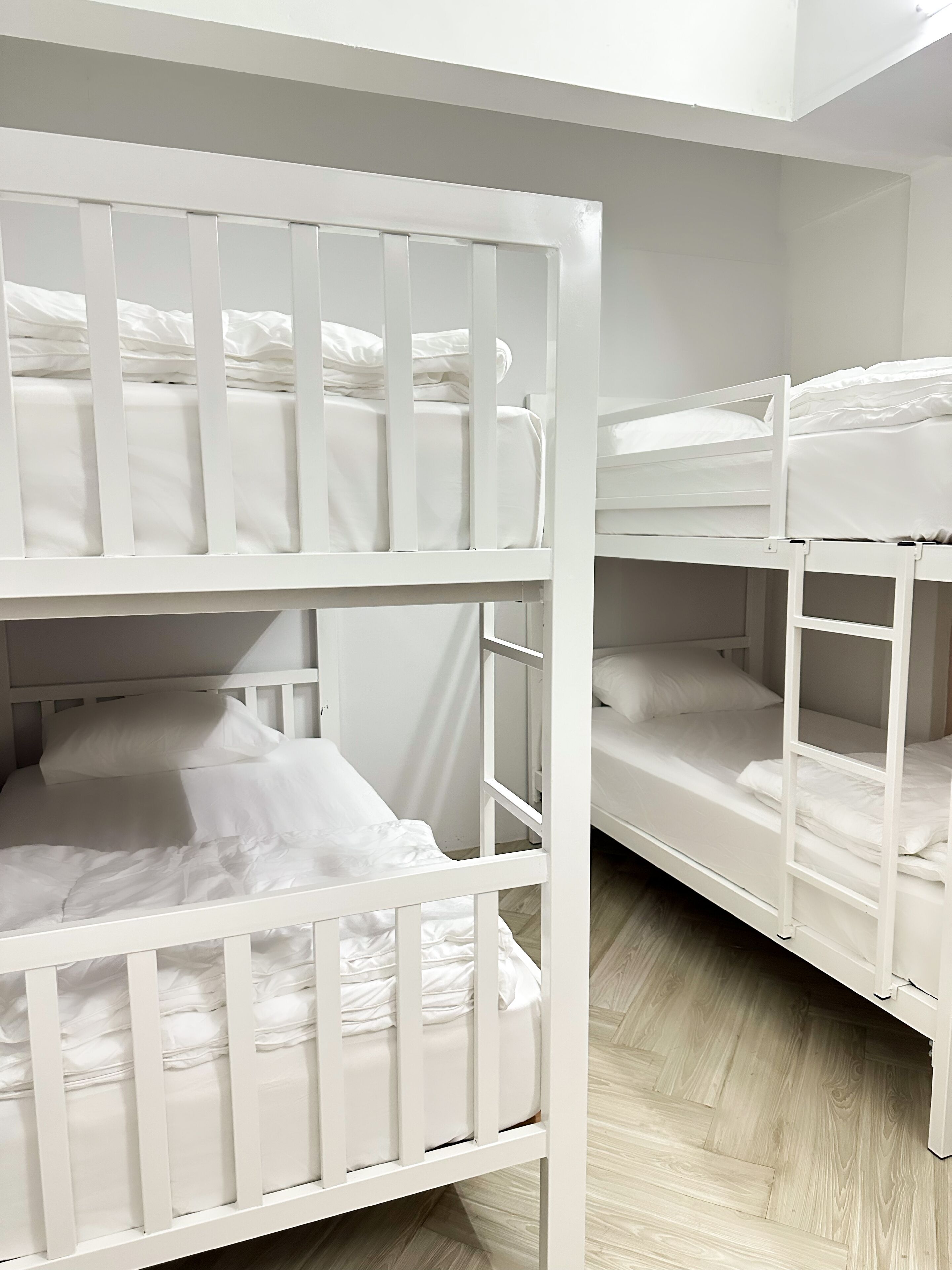 Montana Hotel & Hostel