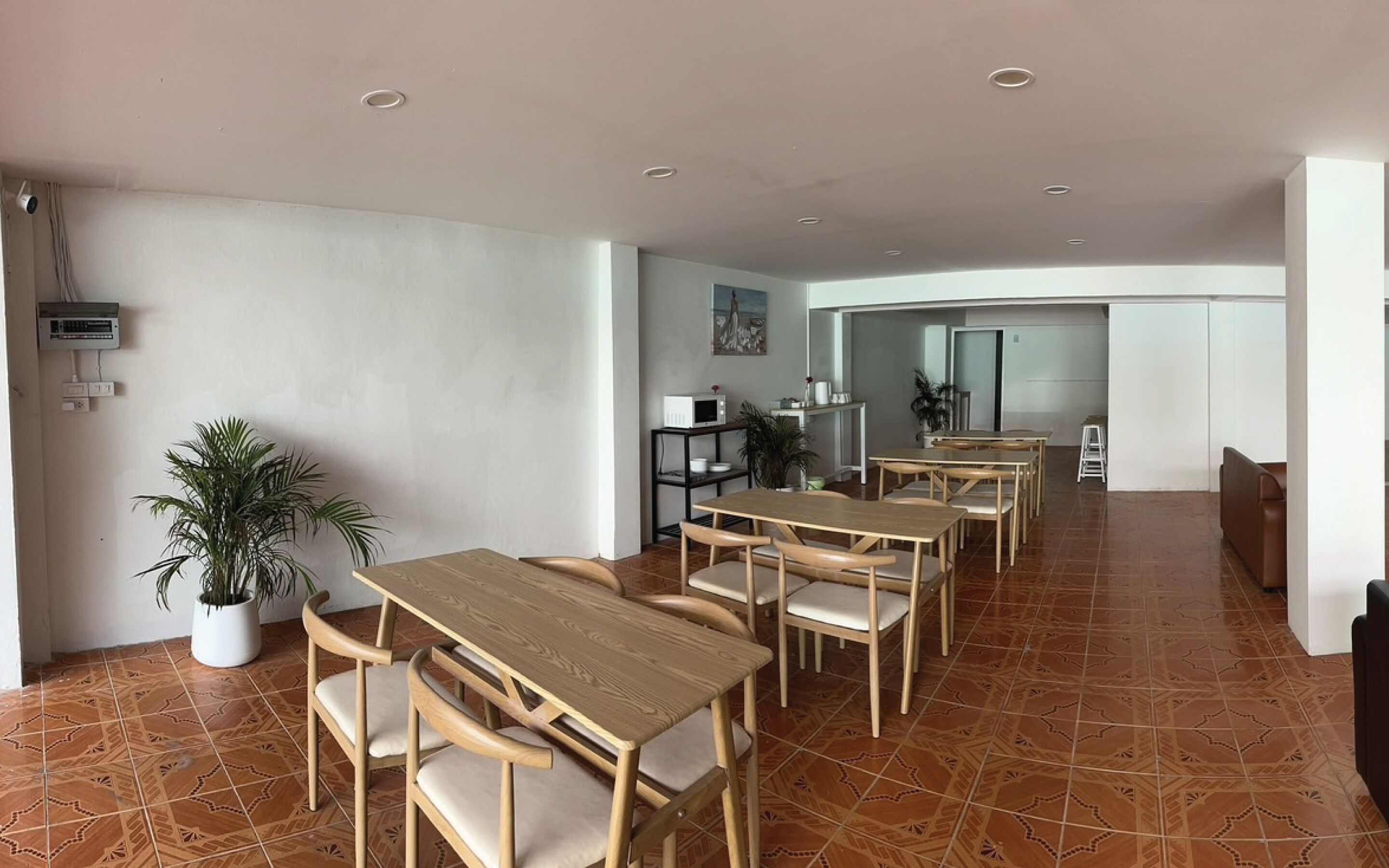 Montana Hotel & Hostel