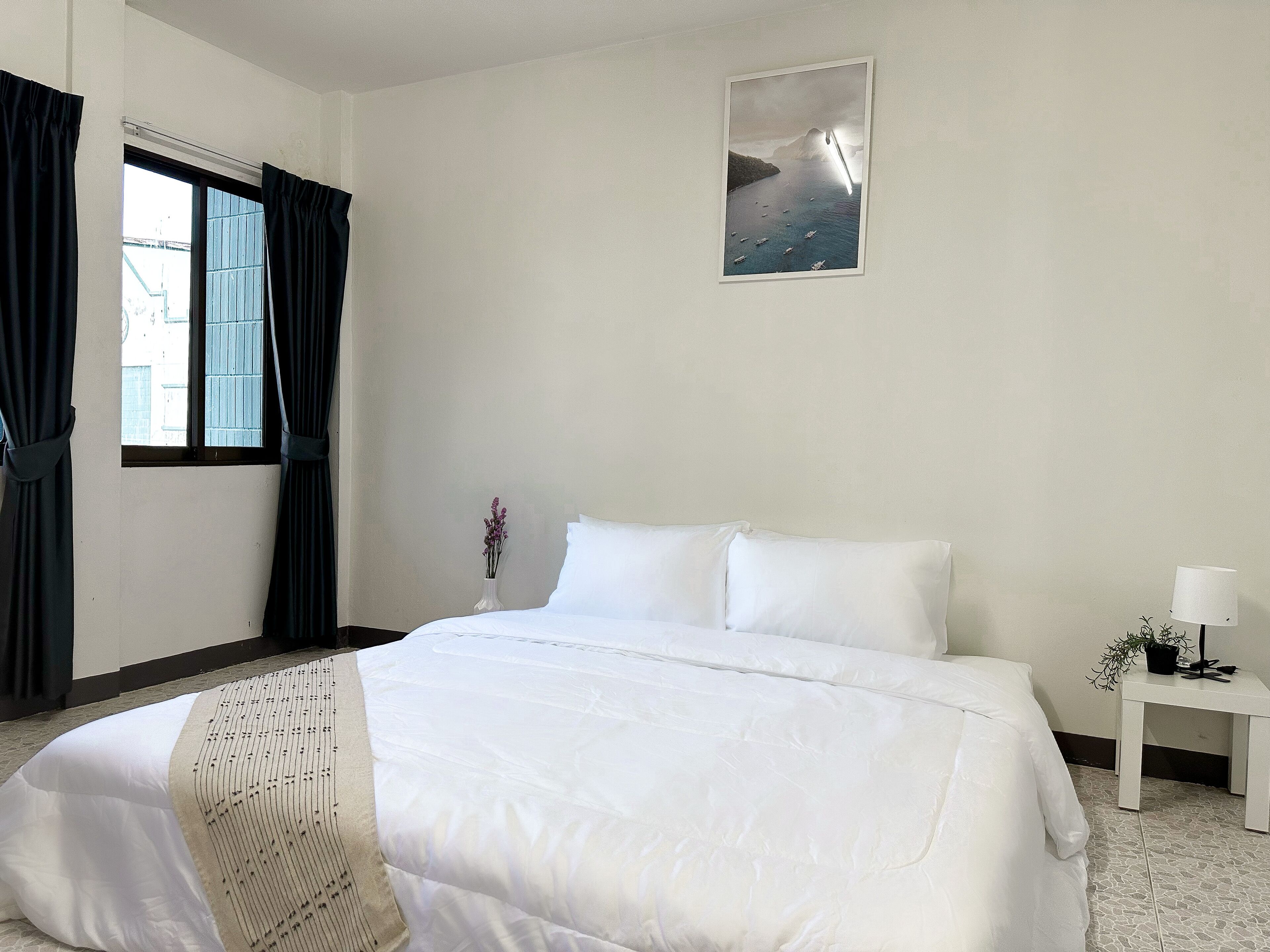 Montana Hotel & Hostel