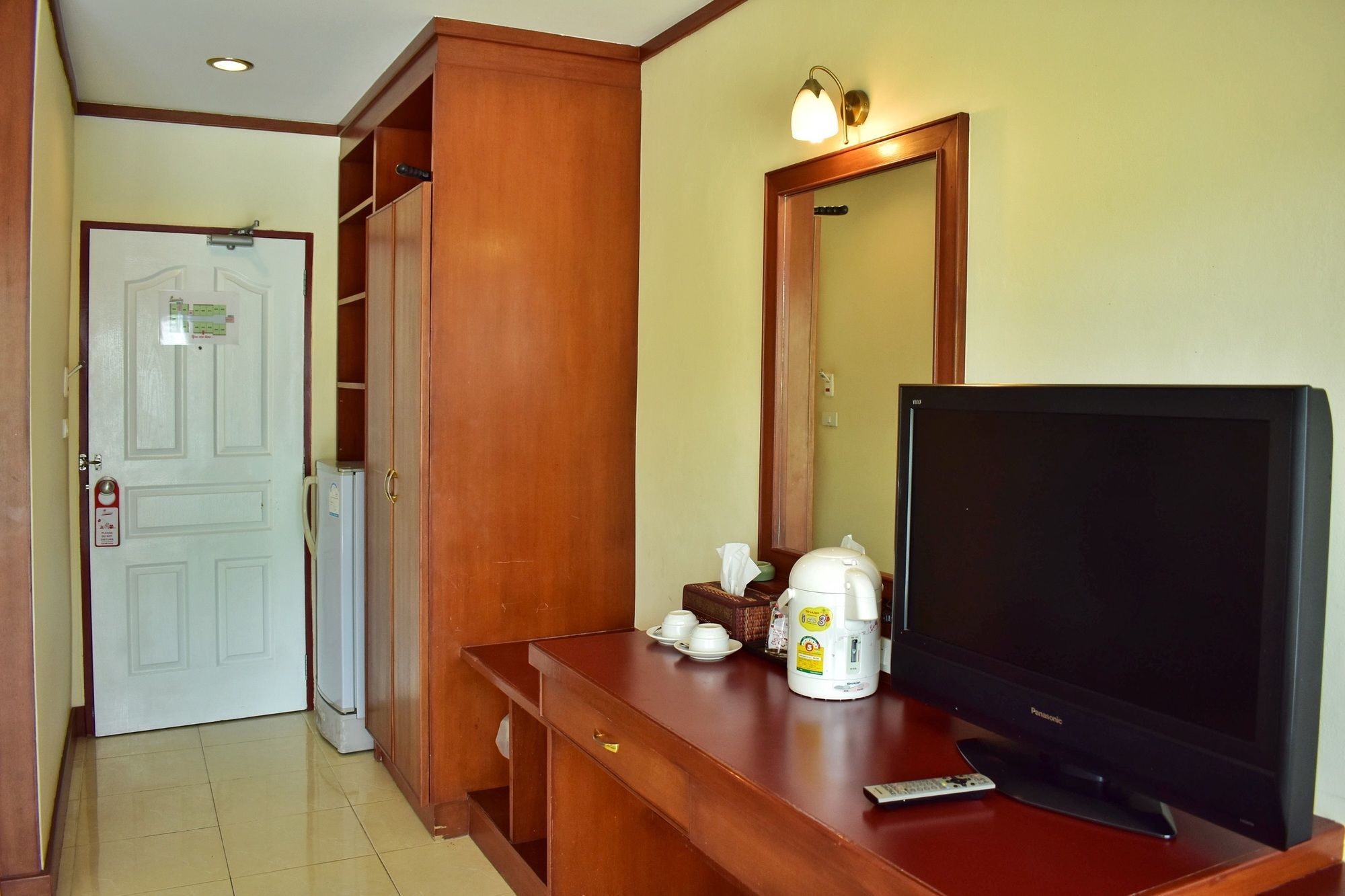 Outdoor Inn Kata Hotel