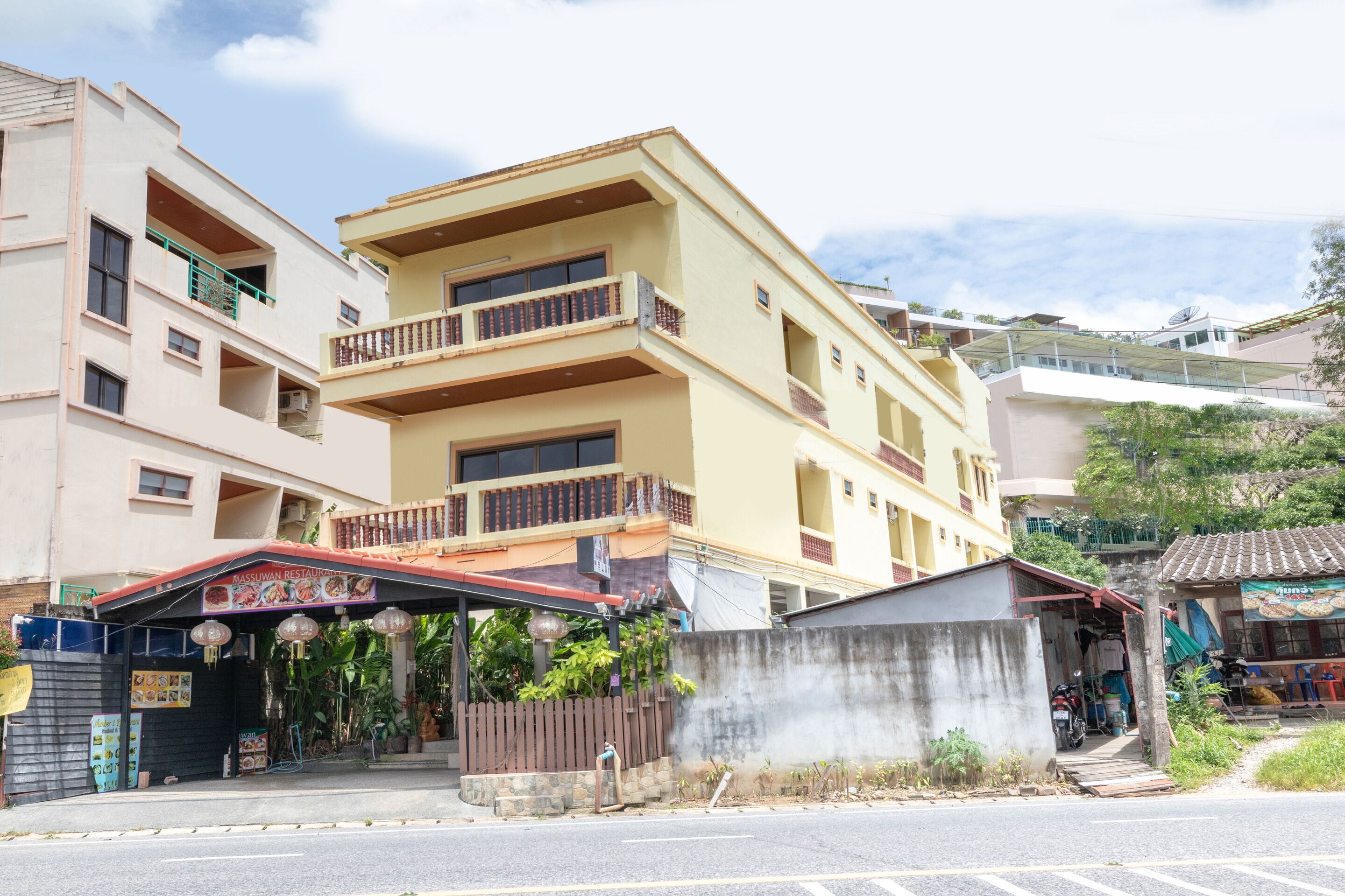OYO 1151 Massuwan House