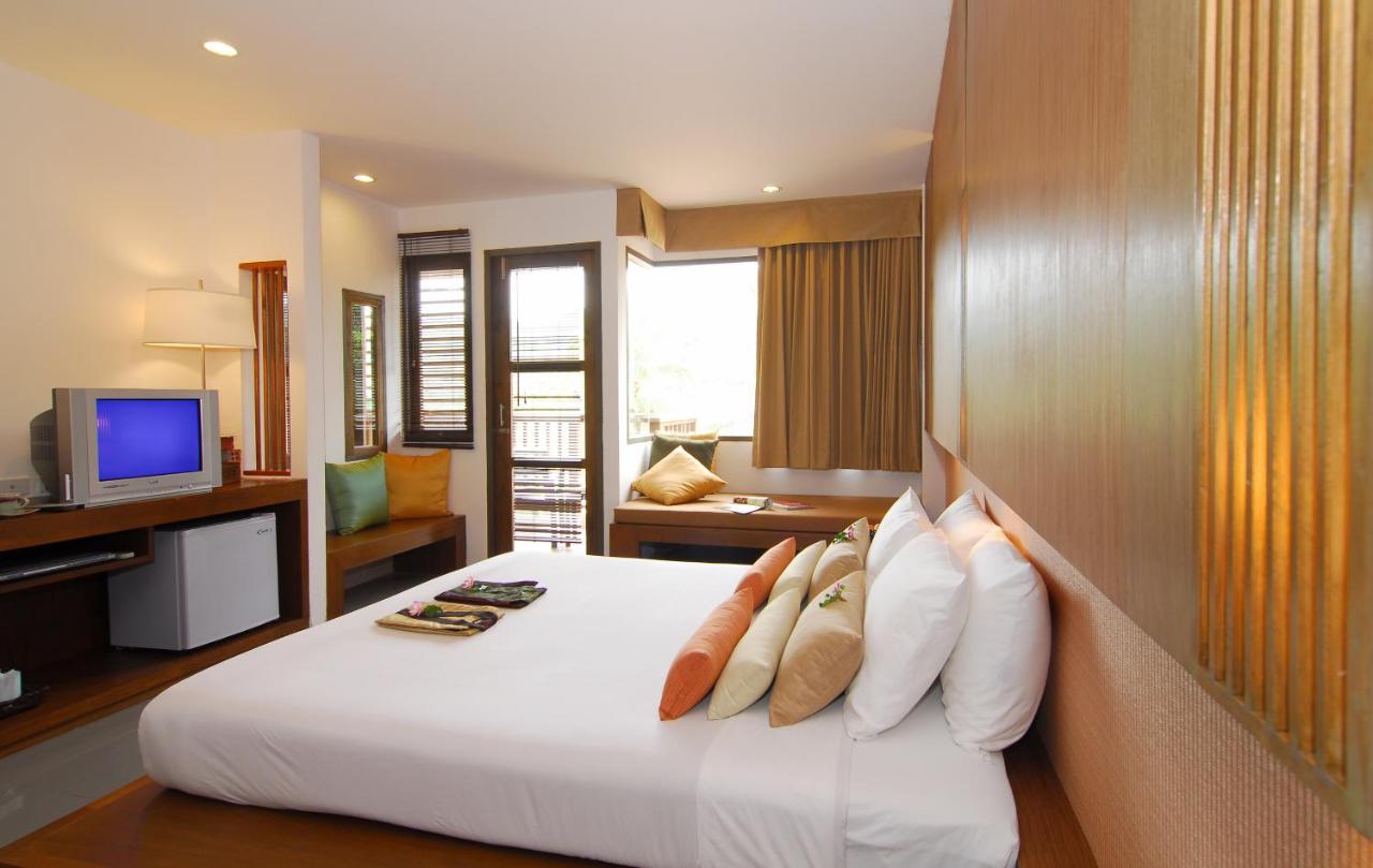 Peach Blossom Resort