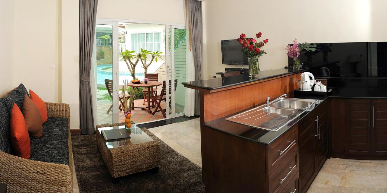 Phunawa Karon Beach Resort & Spa
