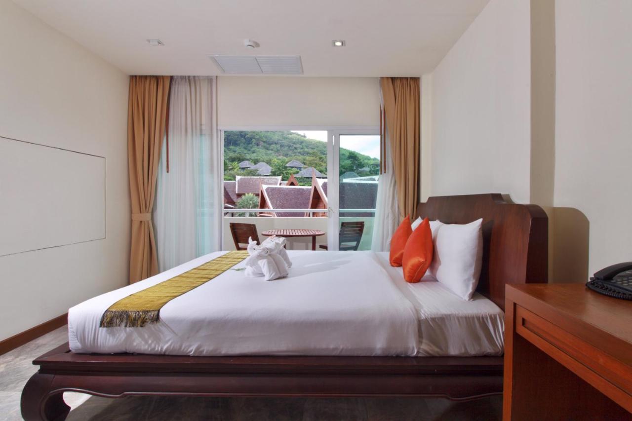Phunawa Karon Beach Resort & Spa