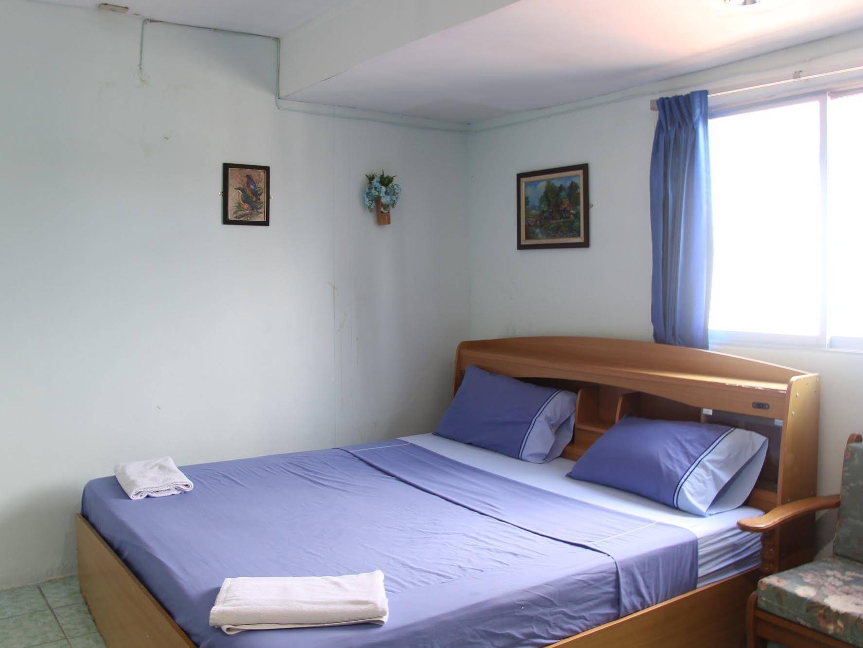 Rung Tawan Hostel