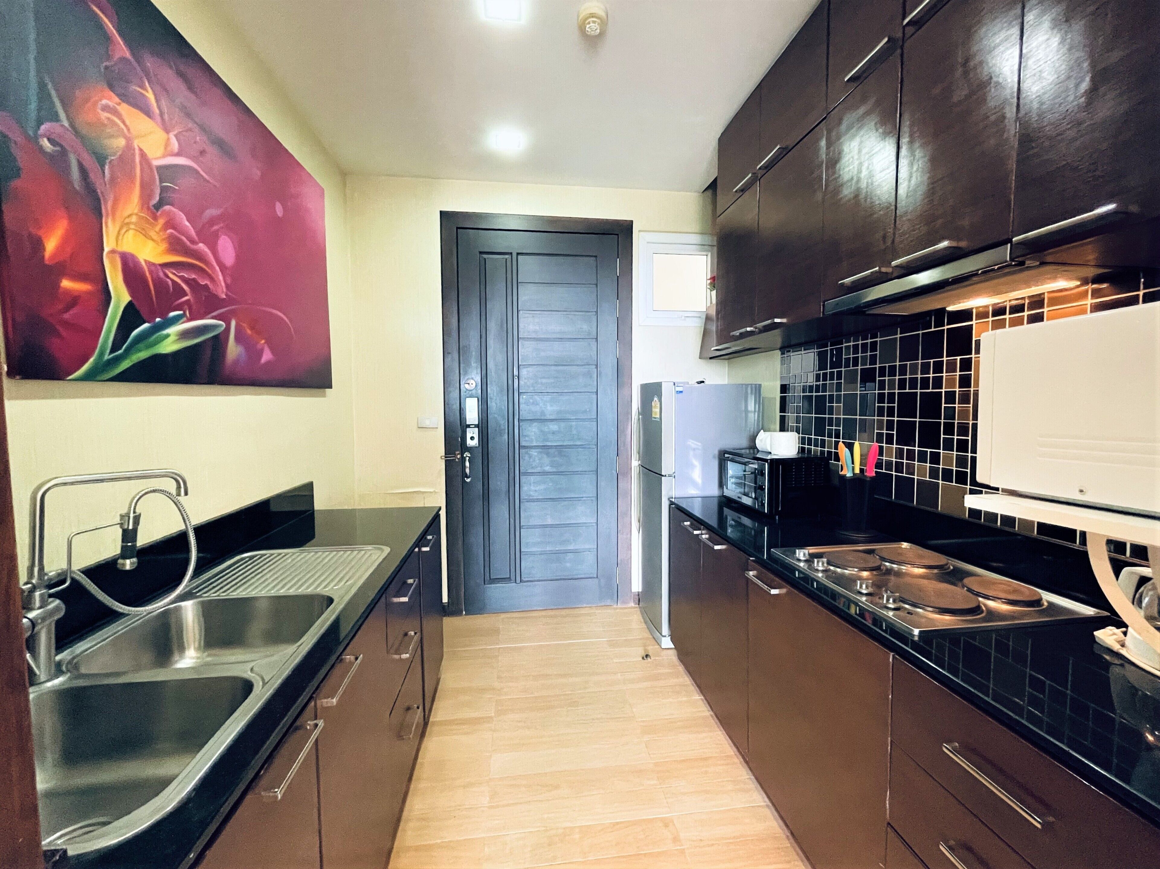 Sea And Sky Condominium by Lofty