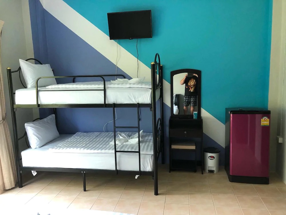 Shots & Dreams Guesthouse