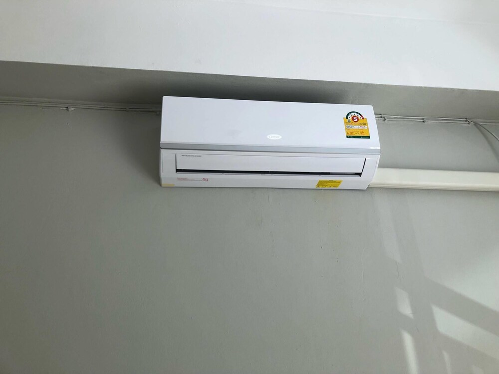 Shots & Dreams Guesthouse