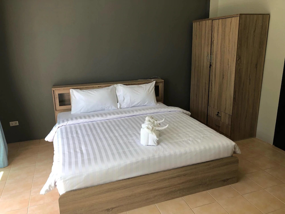 Shots & Dreams Guesthouse