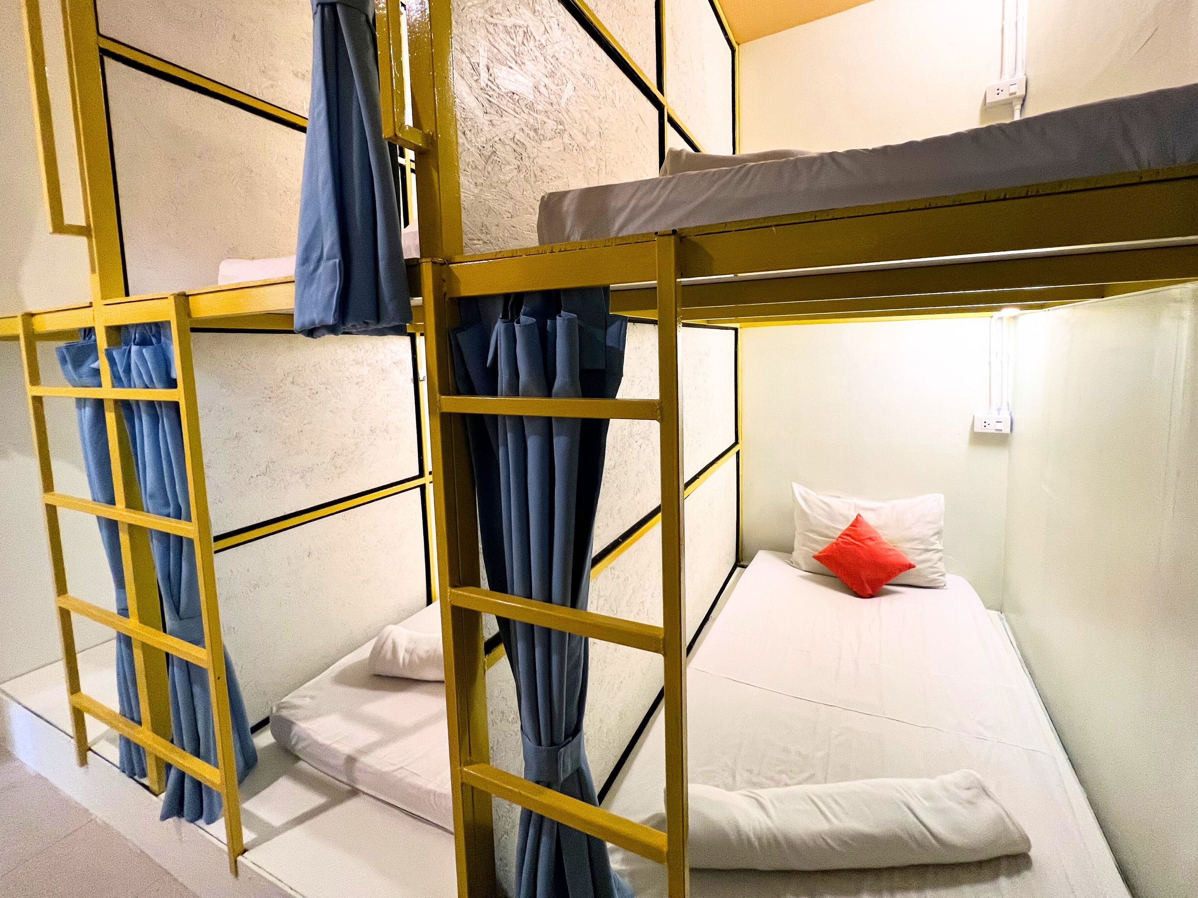 Sleepy Station Hostel