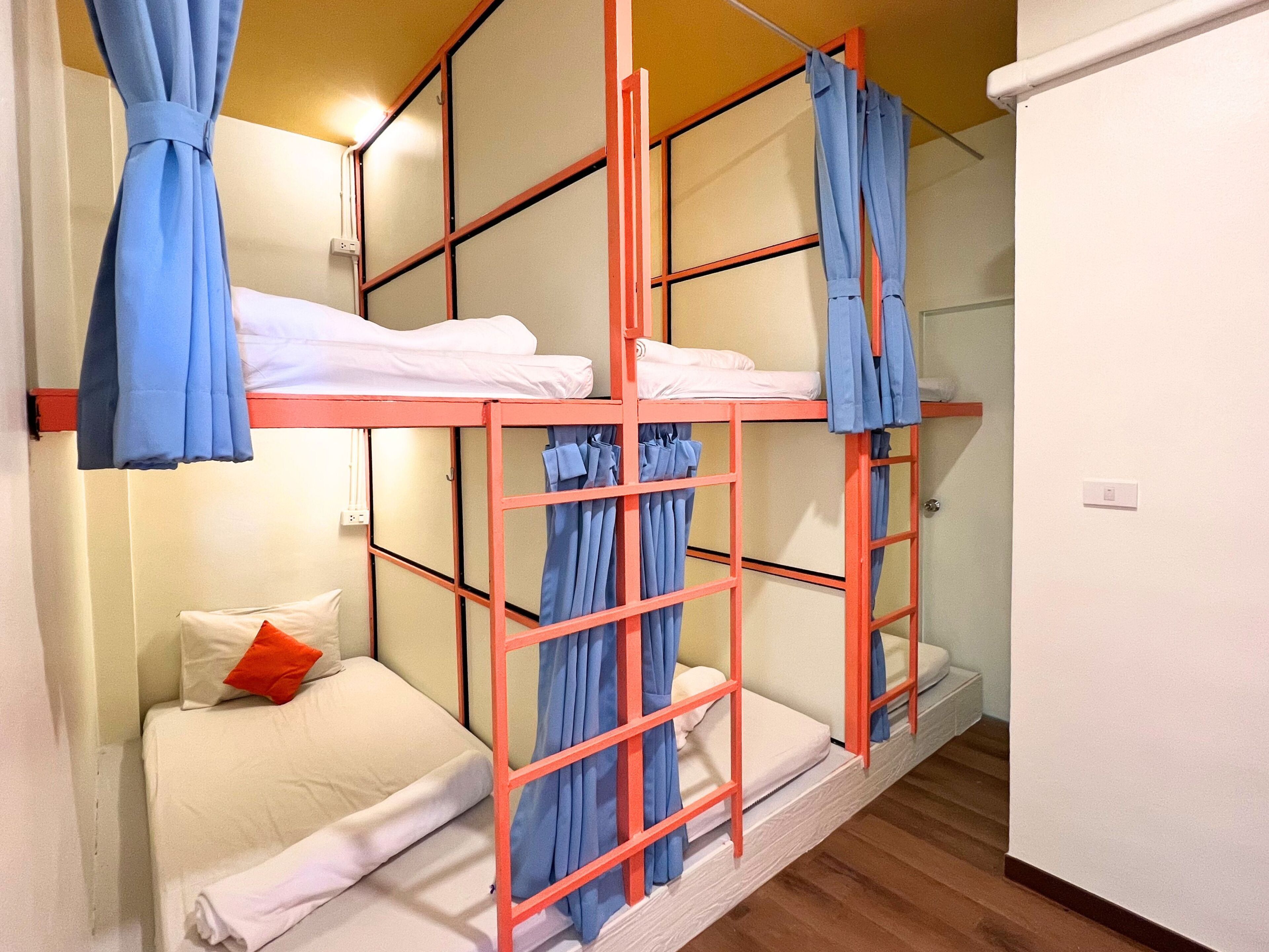 Sleepy Station Hostel