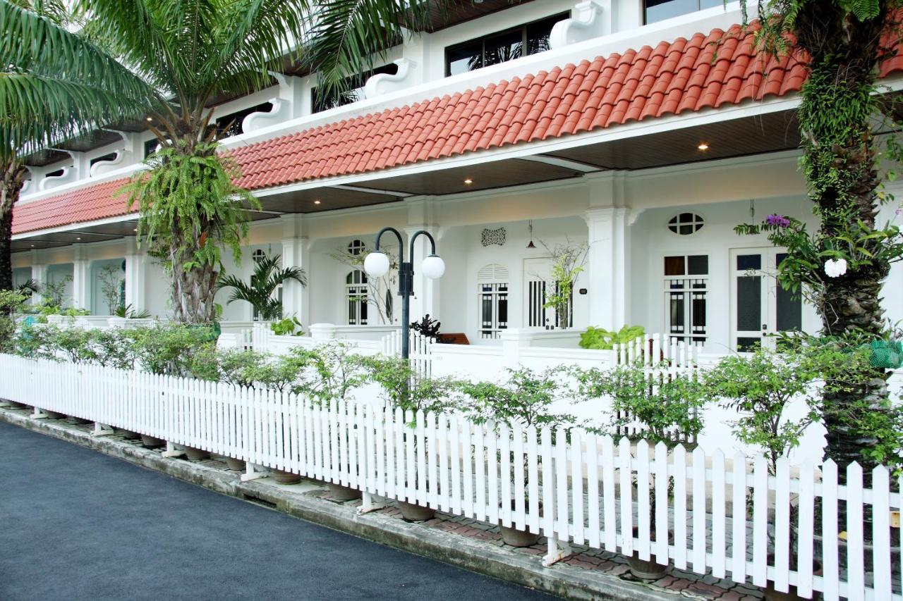 The Old Phuket Karon Beach Resort